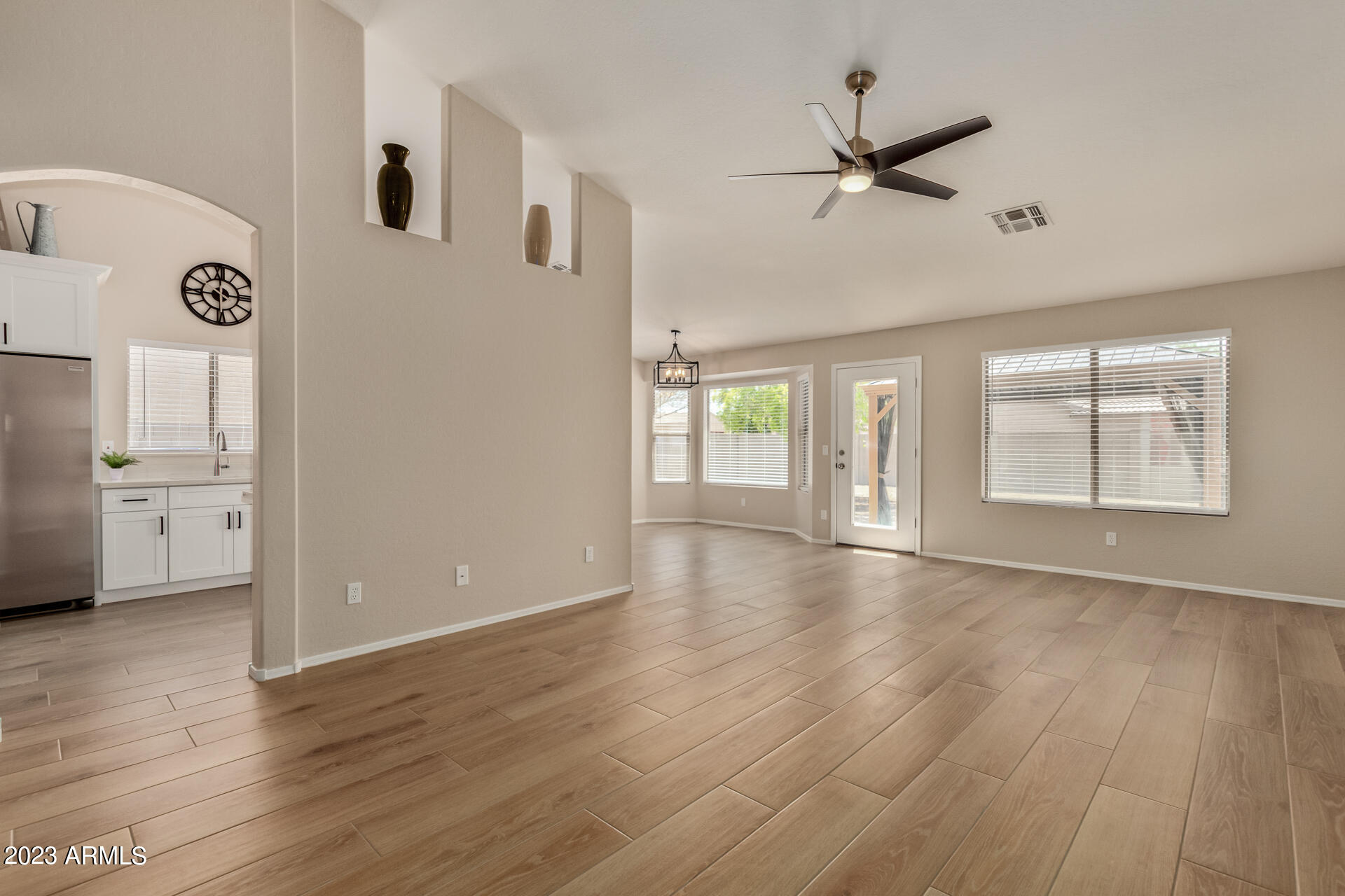 664 N OVERLAND --