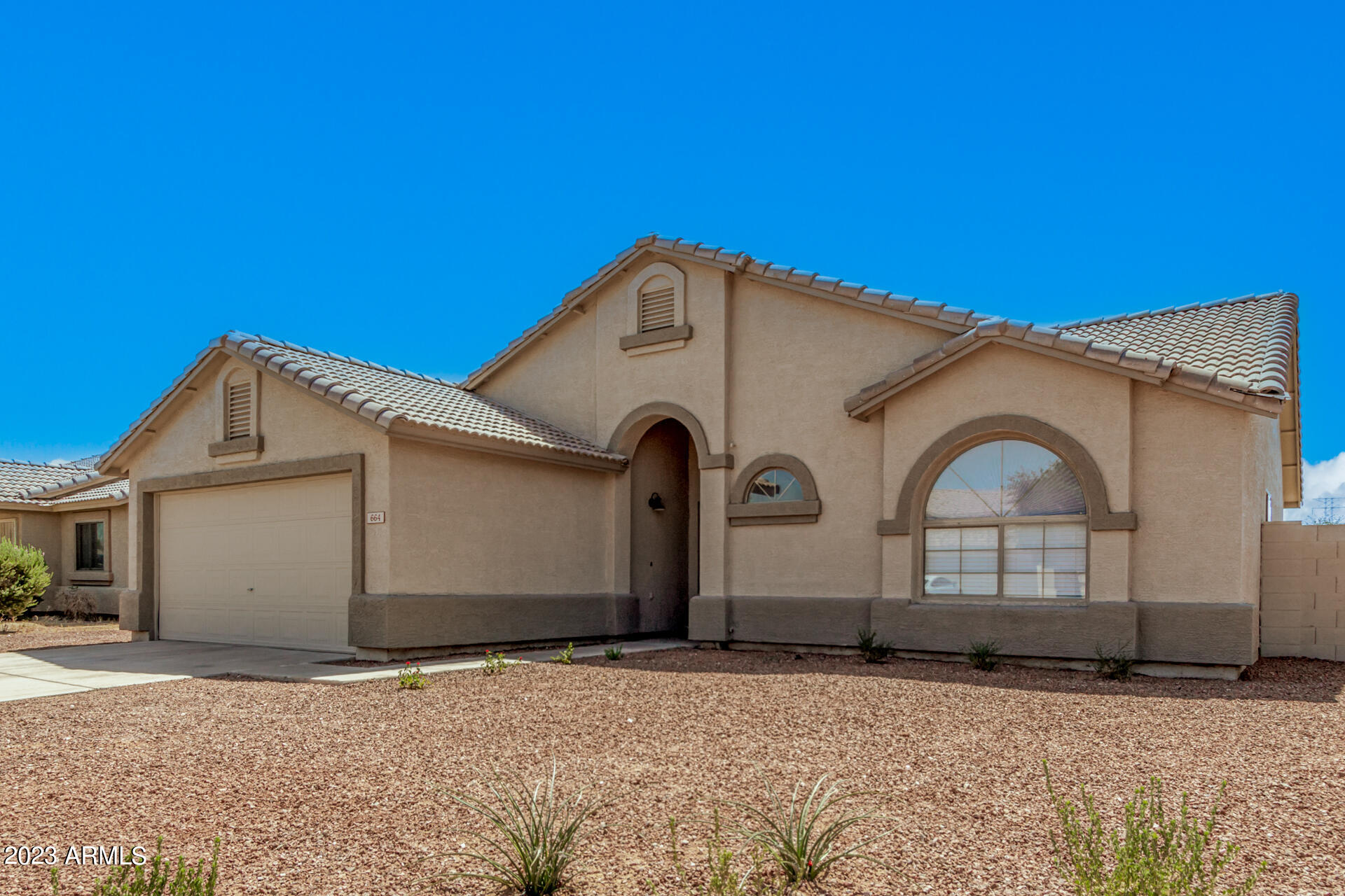 664 N OVERLAND --