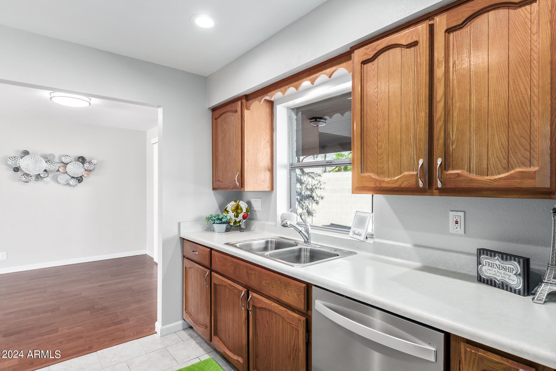 4364 E CARMEL Circle