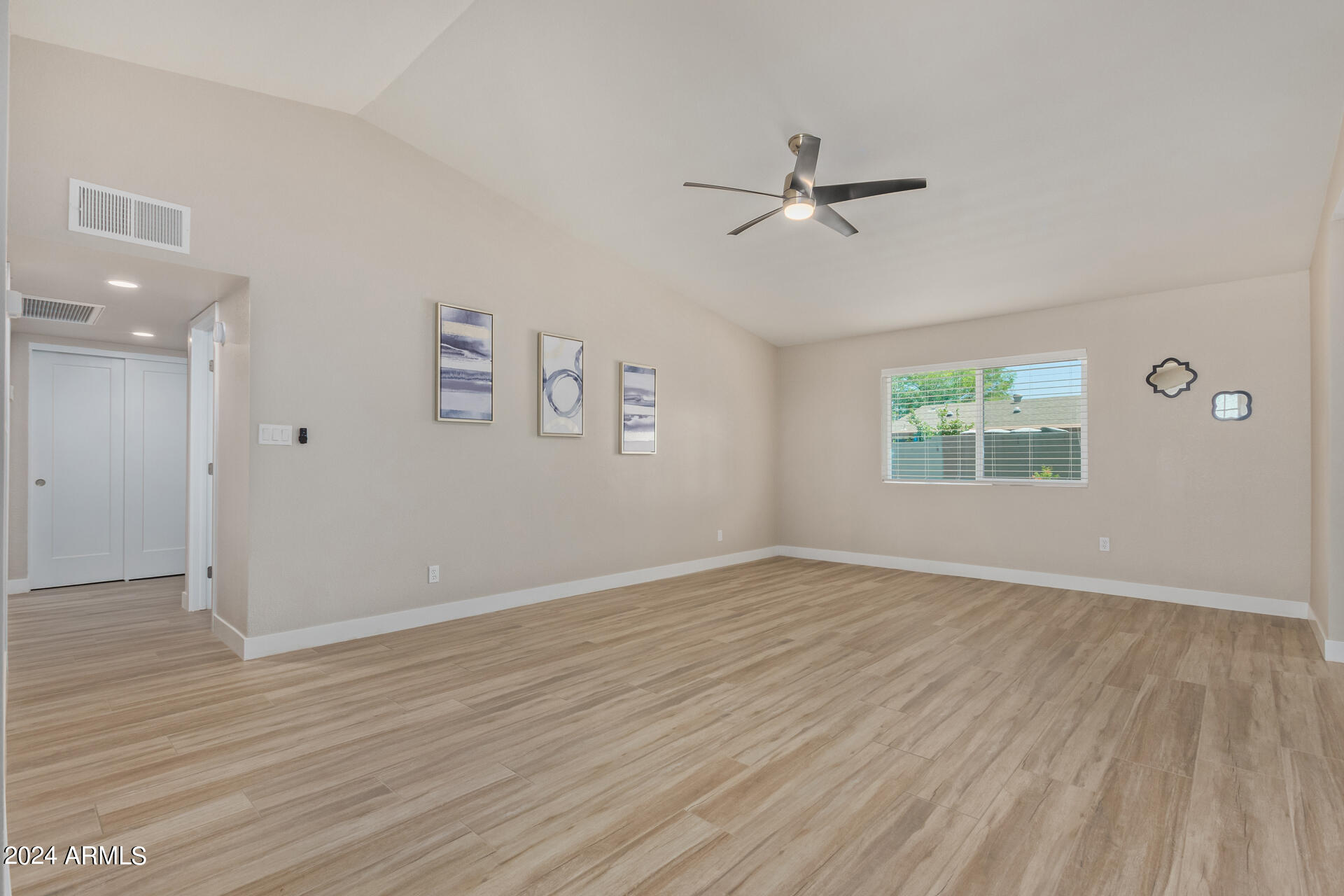 325 W SAN ANGELO Street