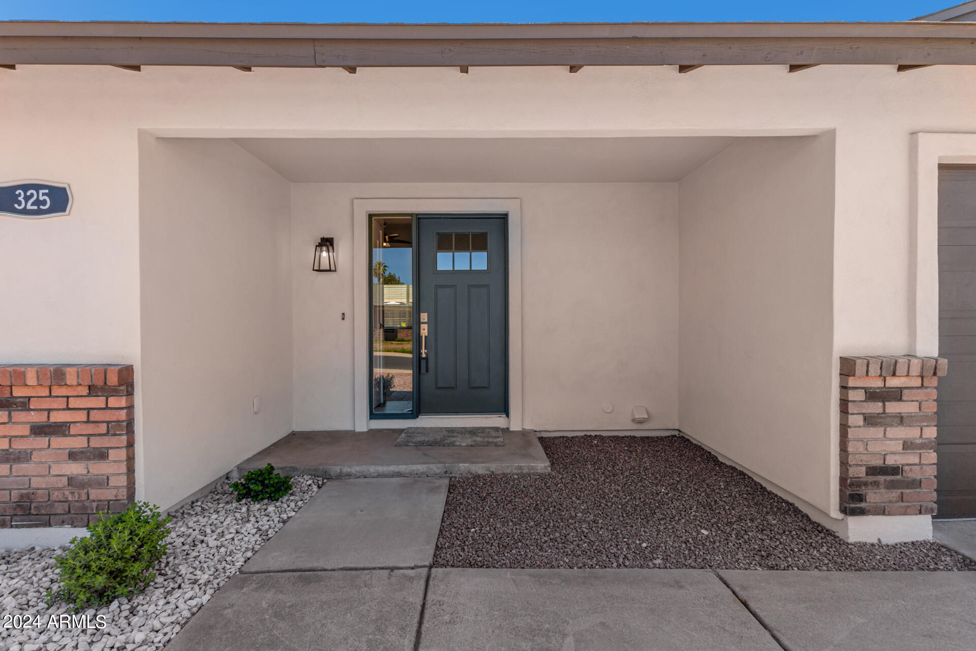 325 W SAN ANGELO Street