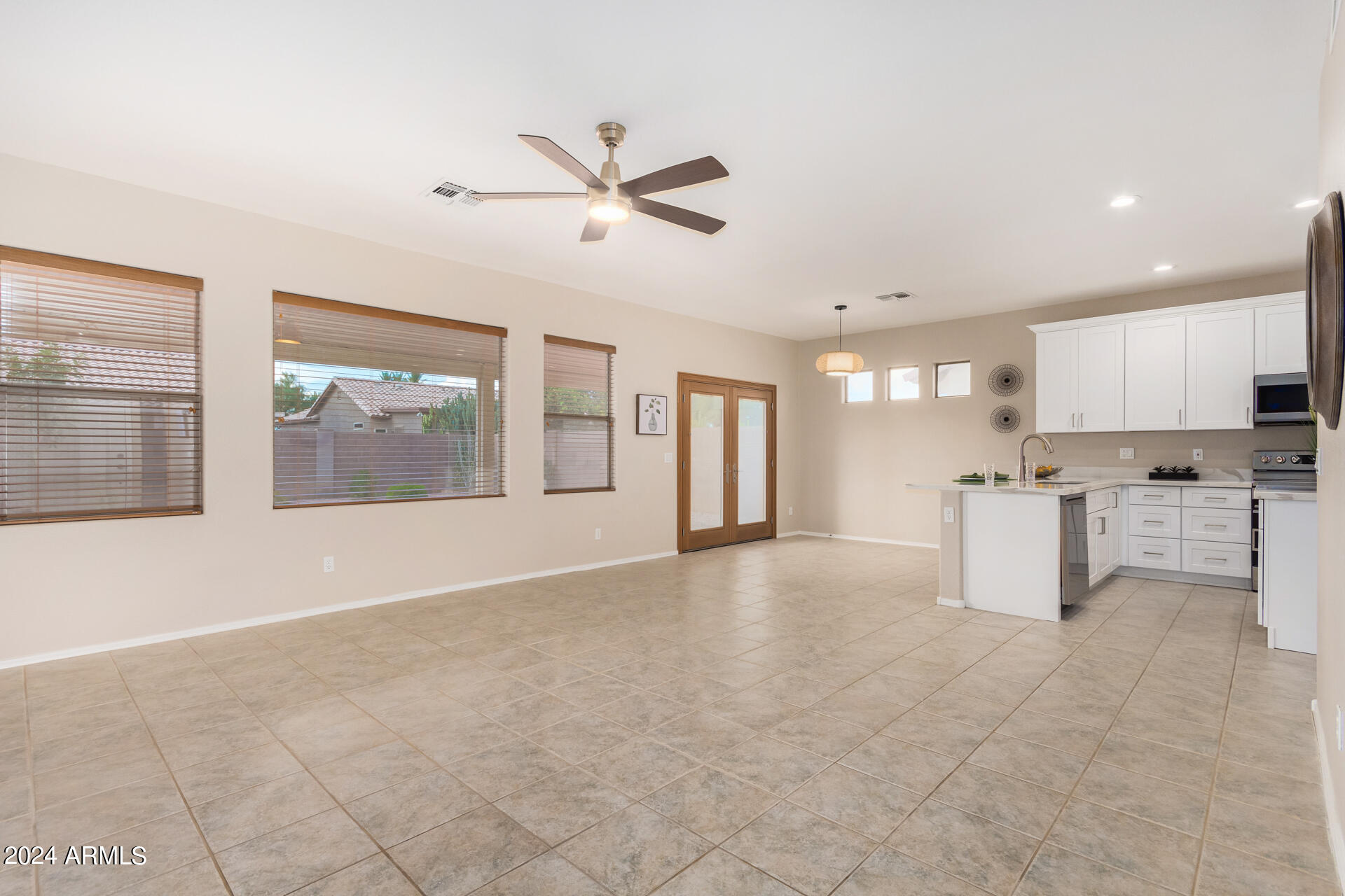 1230 E TORREY PINES Lane