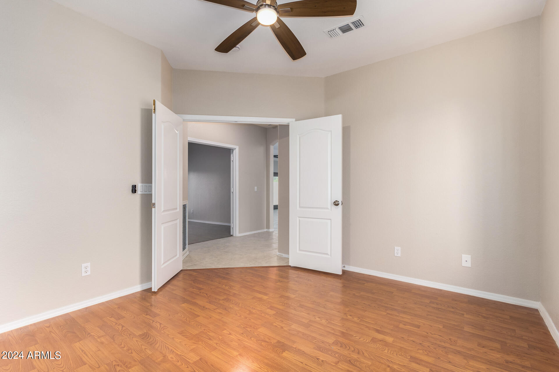 1230 E TORREY PINES Lane