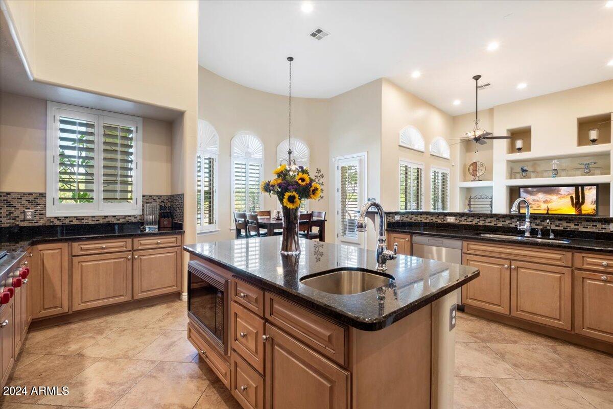 4741 S ROCKWELL Street