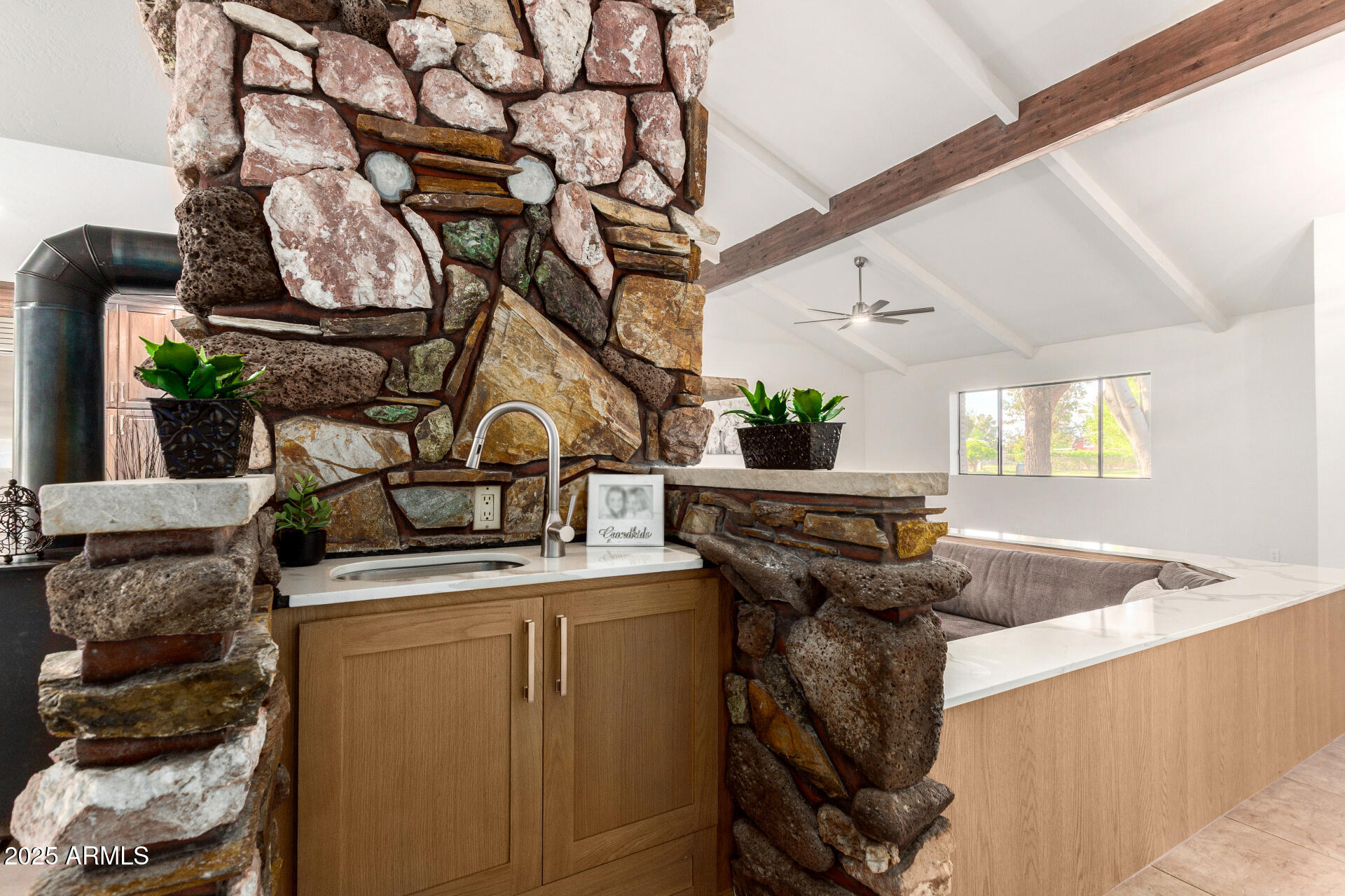 1141 E SAGEBRUSH Street