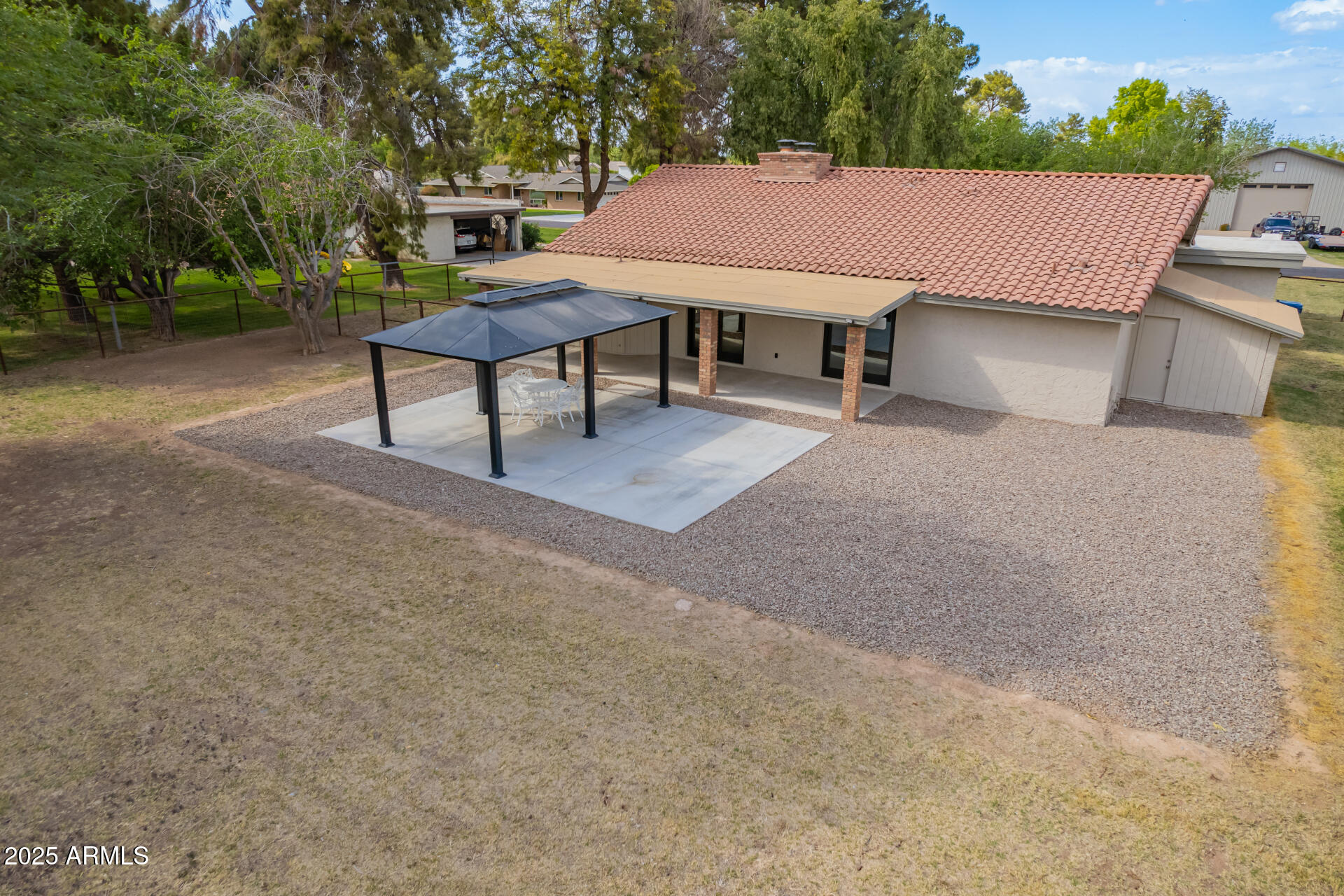 1141 E SAGEBRUSH Street