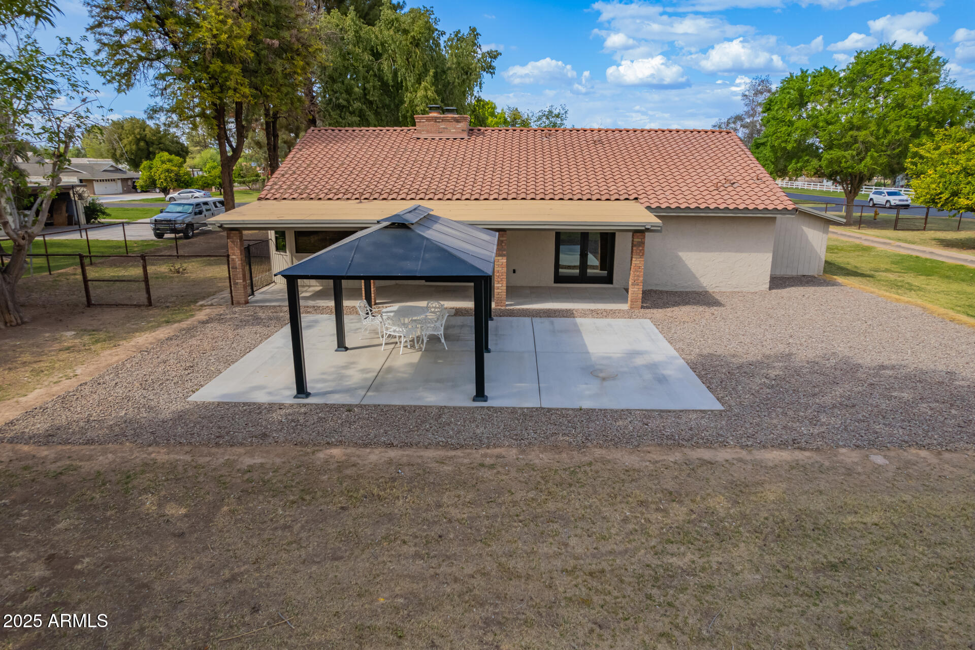 1141 E SAGEBRUSH Street