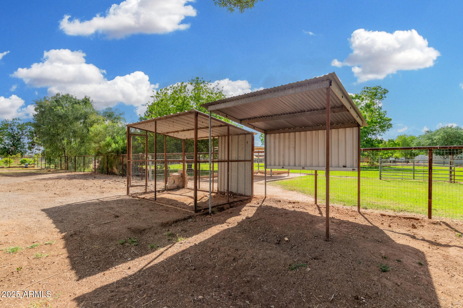 1141 E SAGEBRUSH Street