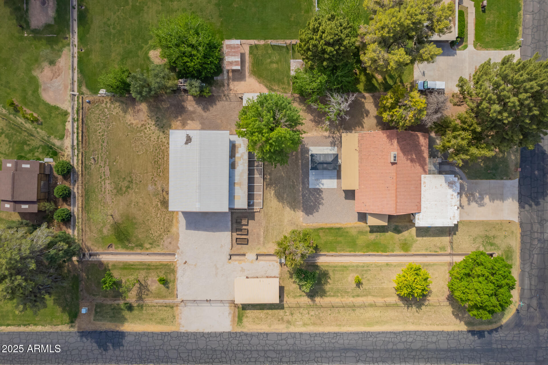 1141 E SAGEBRUSH Street