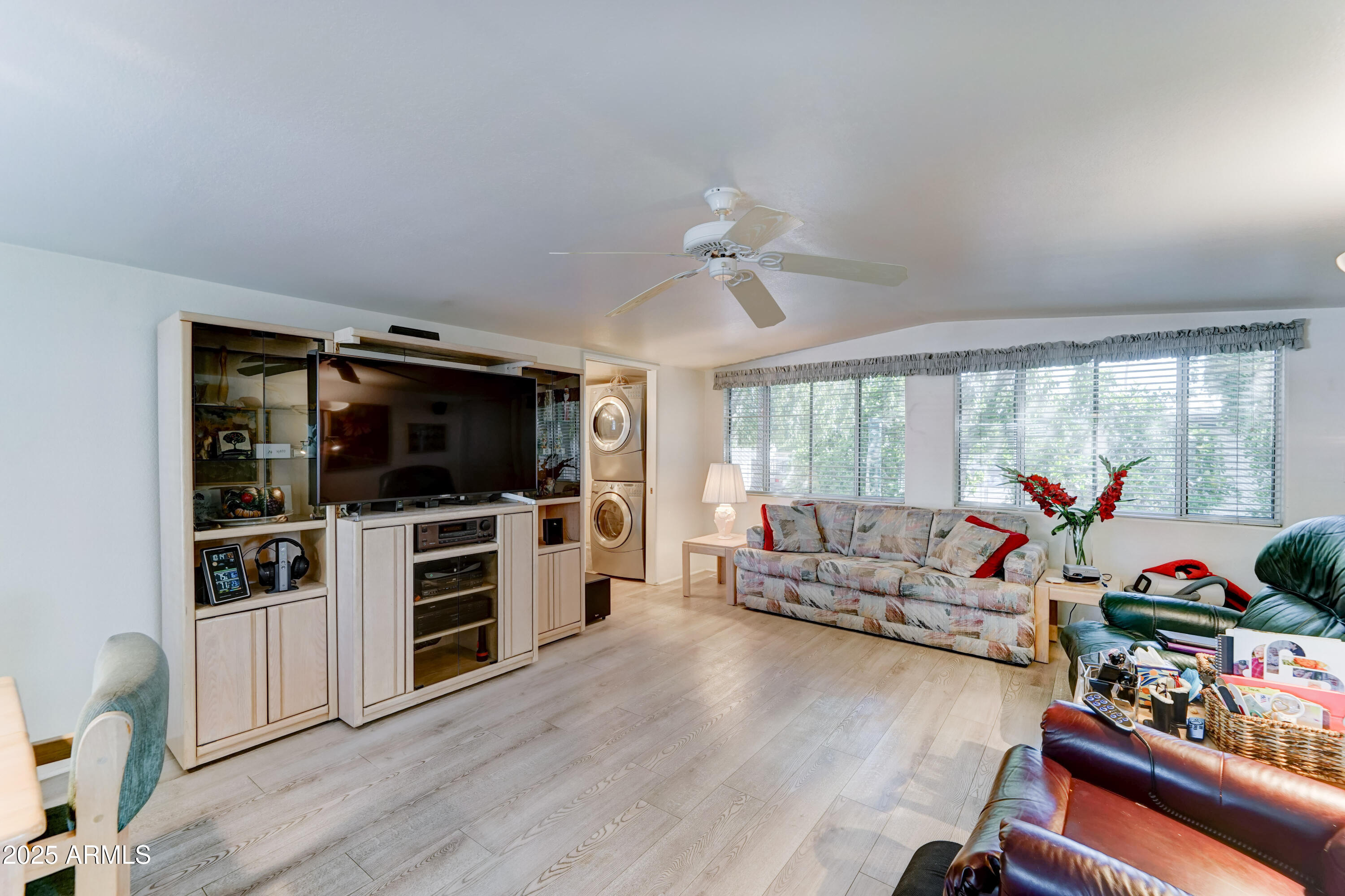 111 S GREENFIELD Road, 670