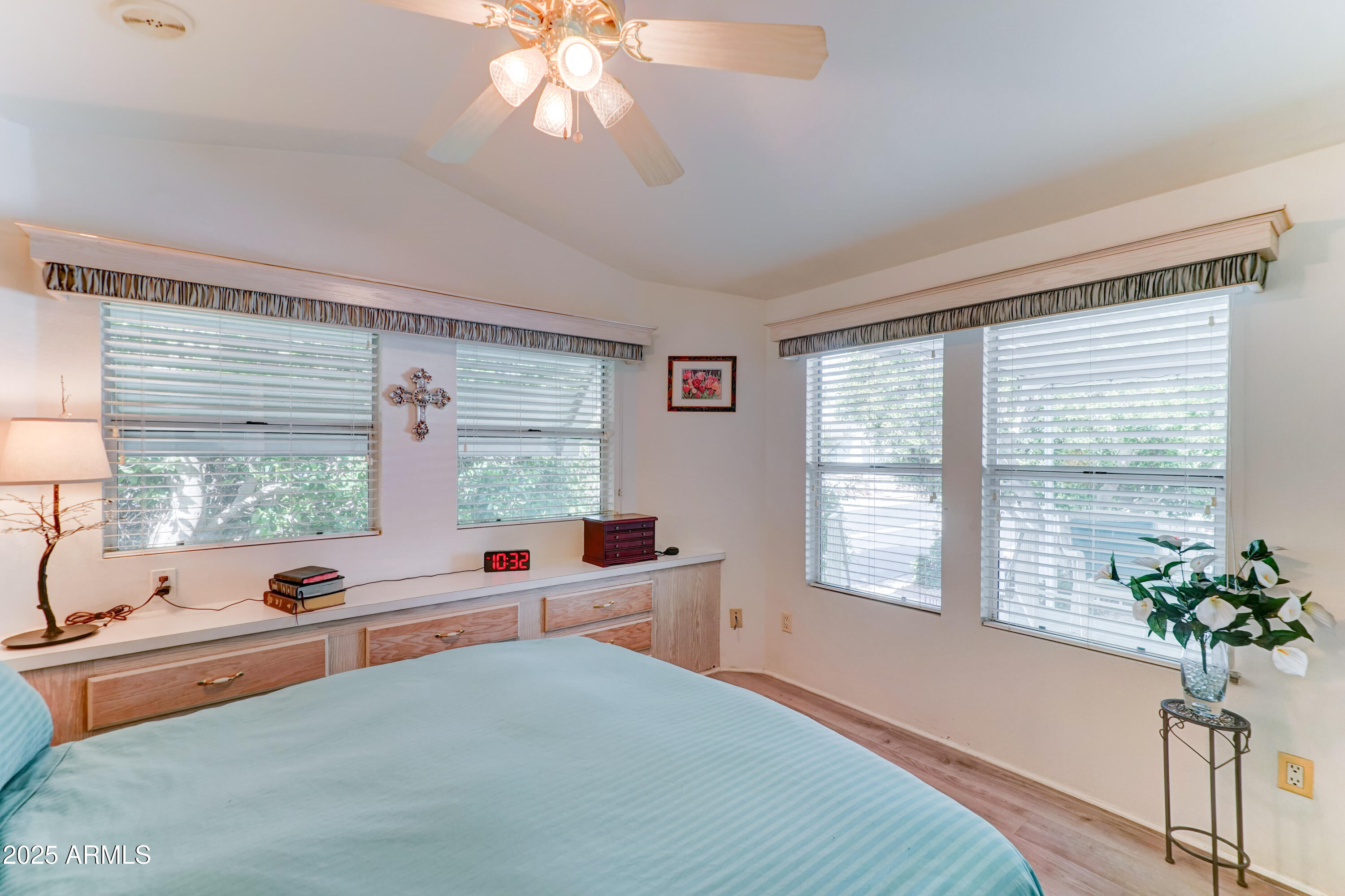 111 S GREENFIELD Road, 670