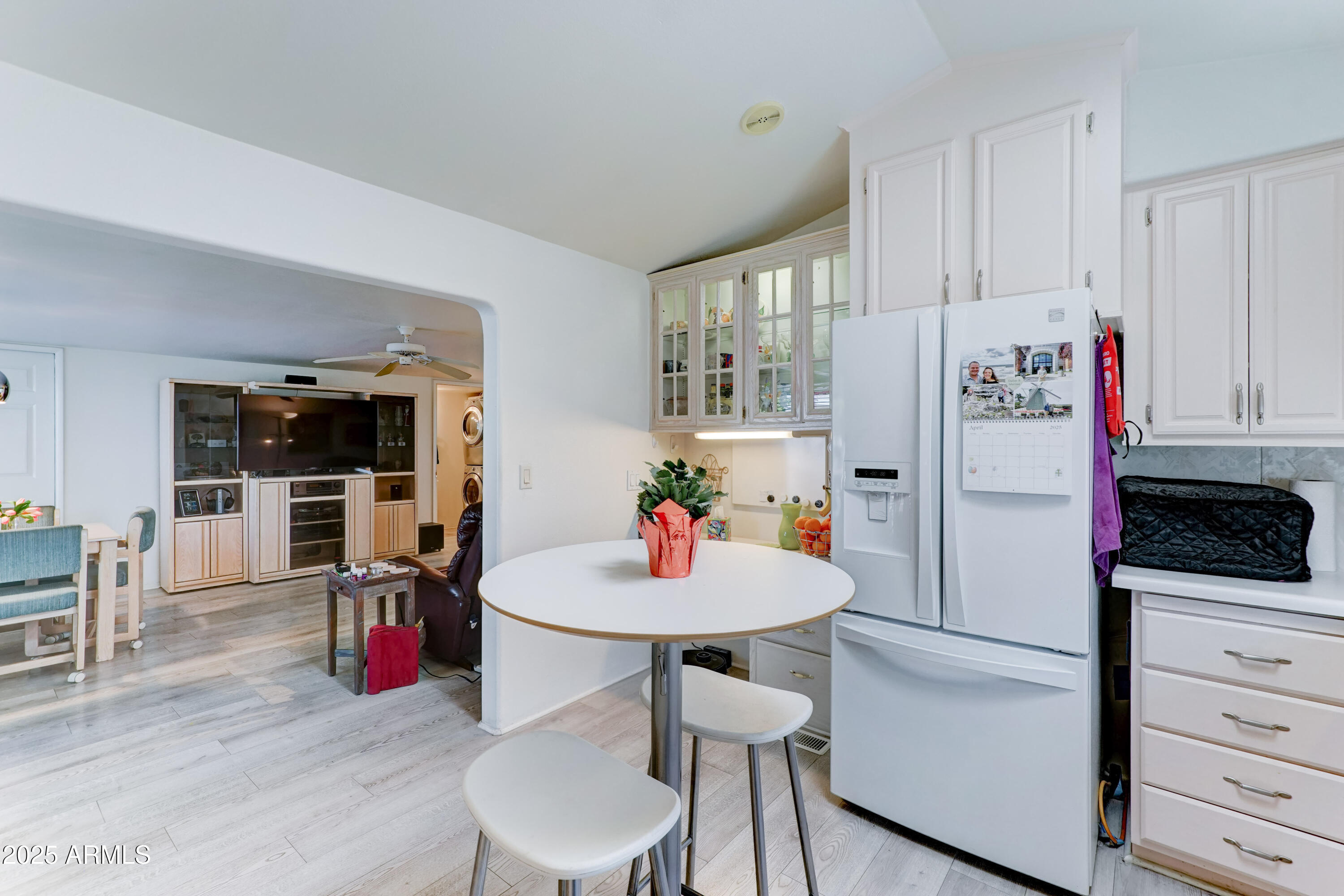 111 S GREENFIELD Road, 670