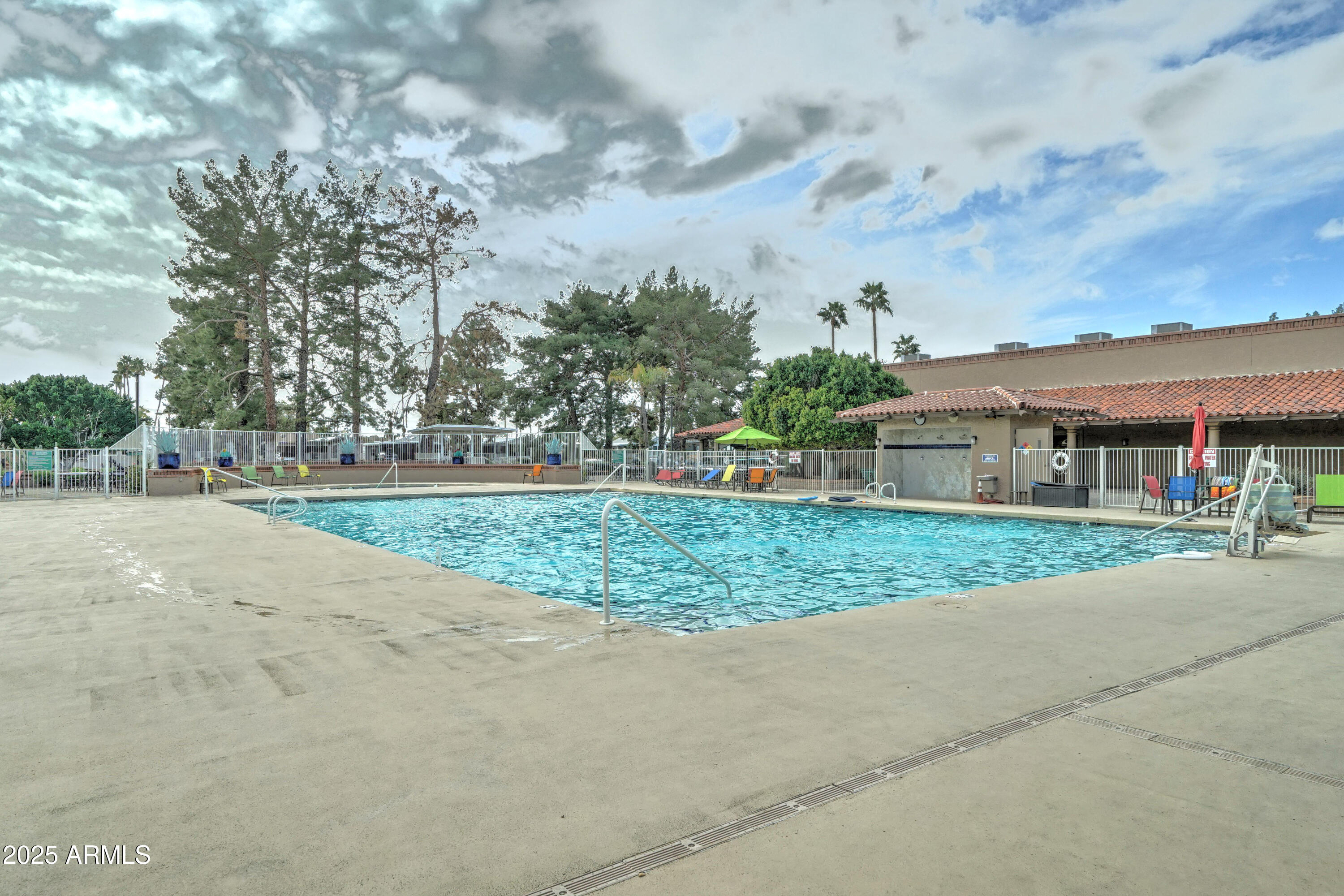 111 S GREENFIELD Road, 670