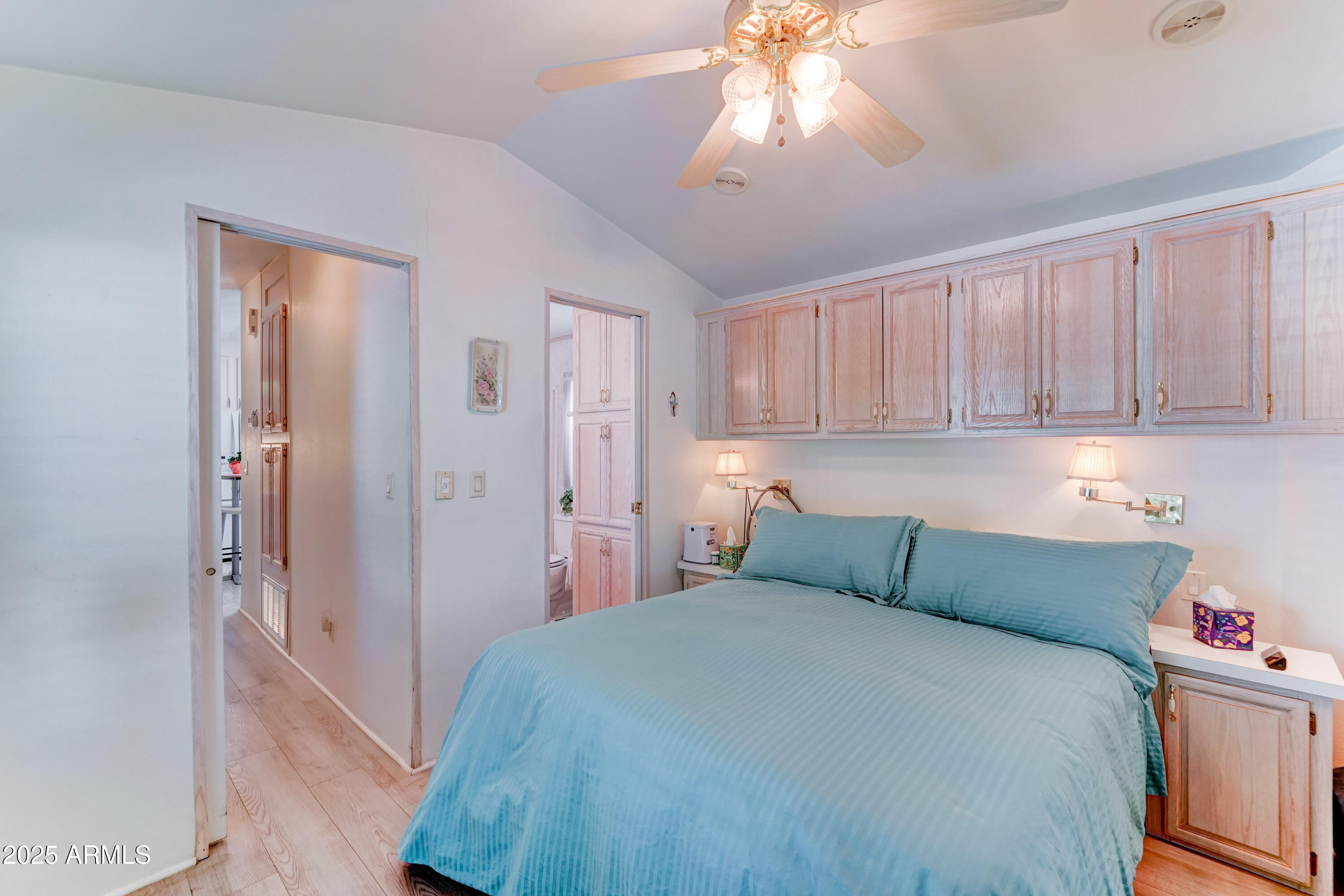 111 S GREENFIELD Road, 670