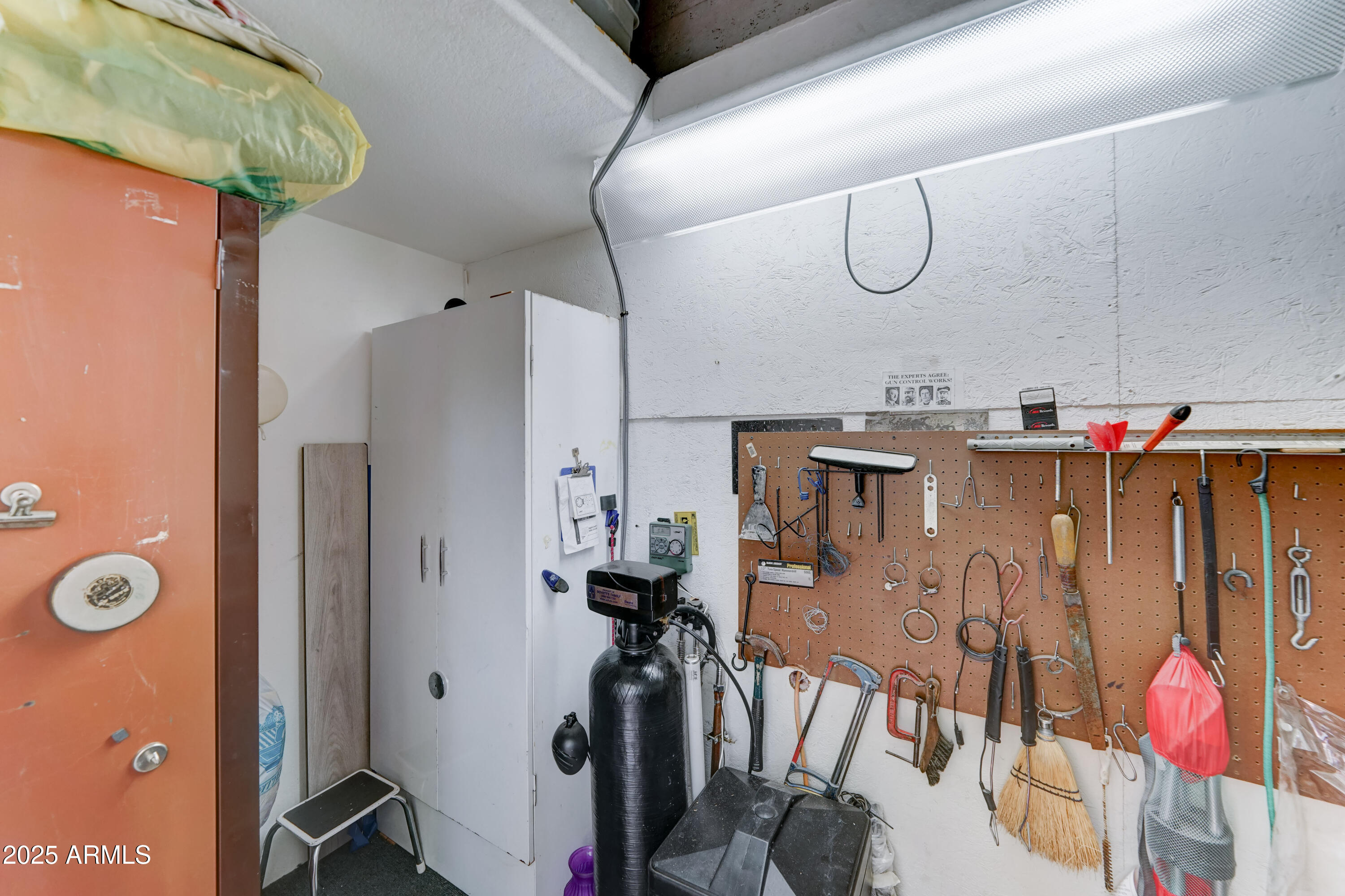 111 S GREENFIELD Road, 670