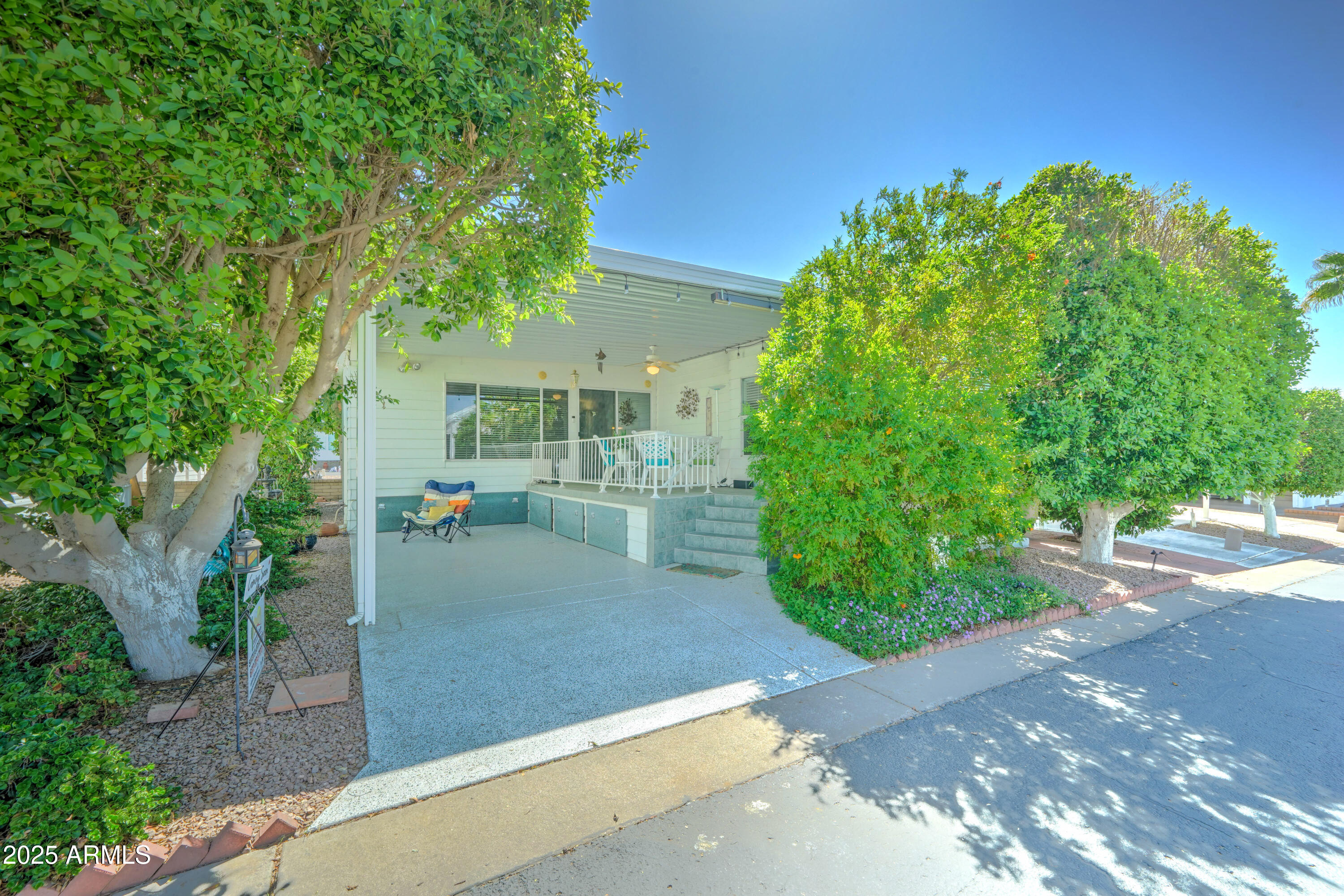 111 S GREENFIELD Road, 670