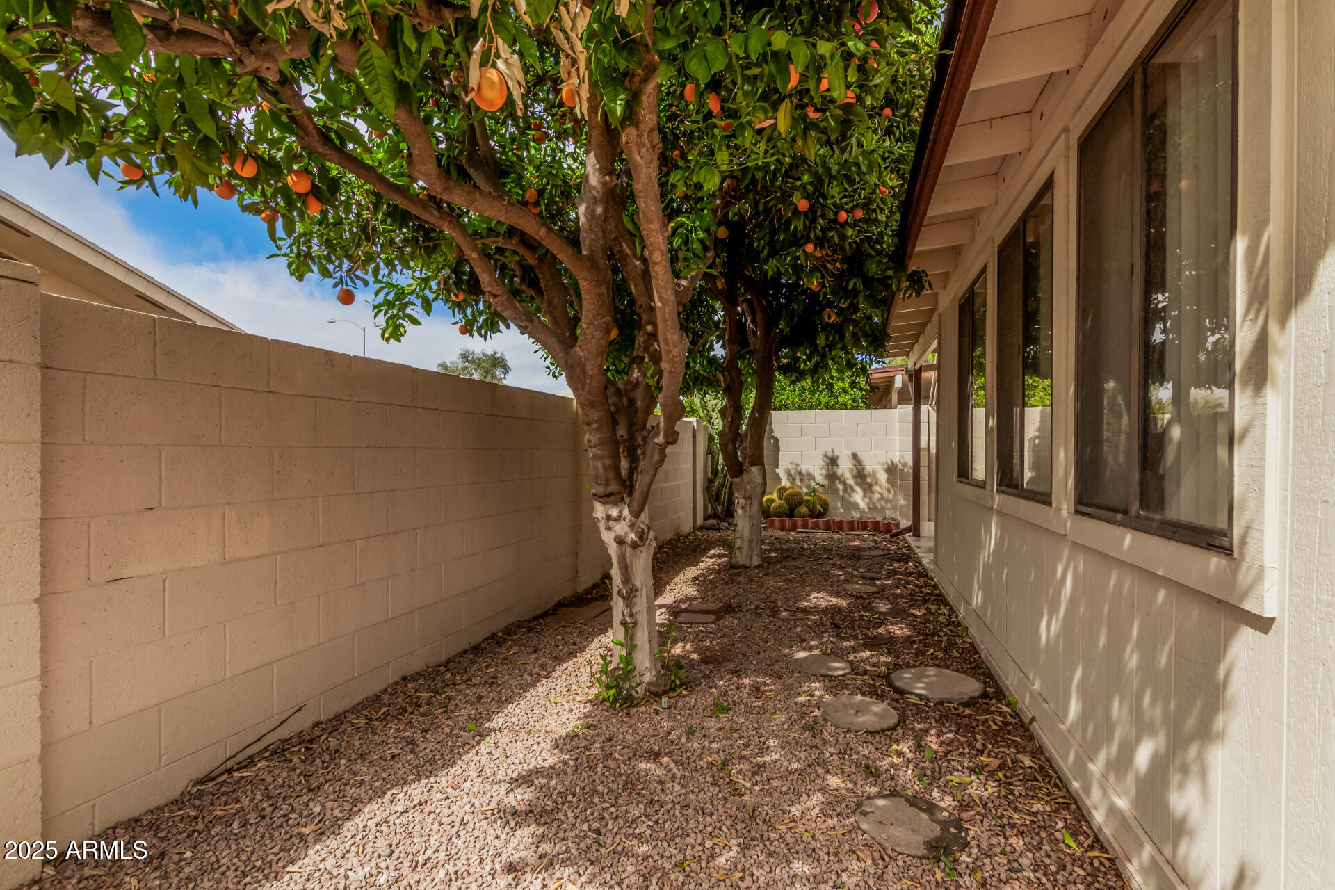 542 S HIGLEY Road, 26