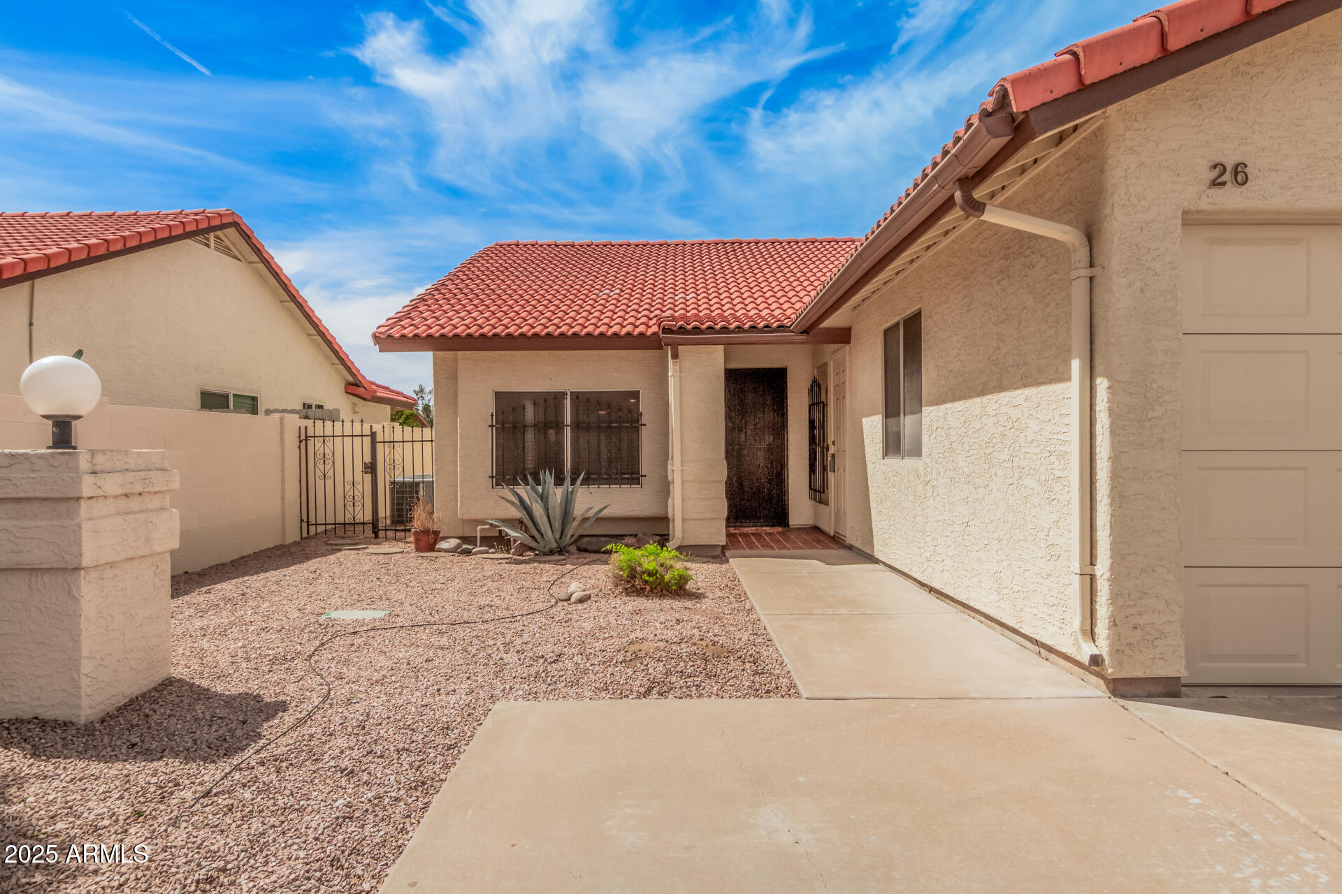 542 S HIGLEY Road, 26
