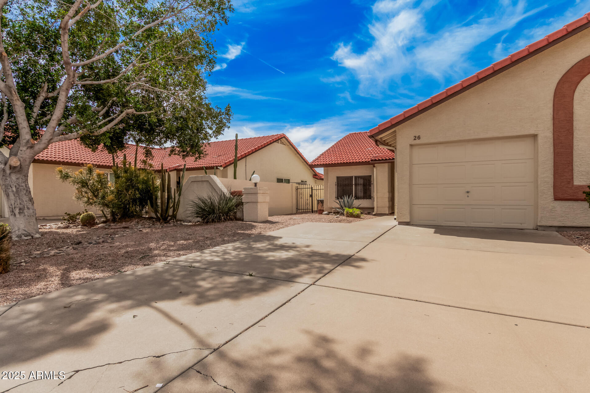 542 S HIGLEY Road, 26
