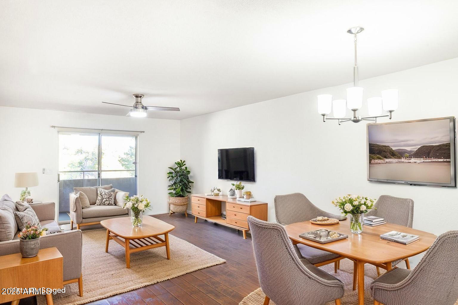 4050 E cactus Road, 208