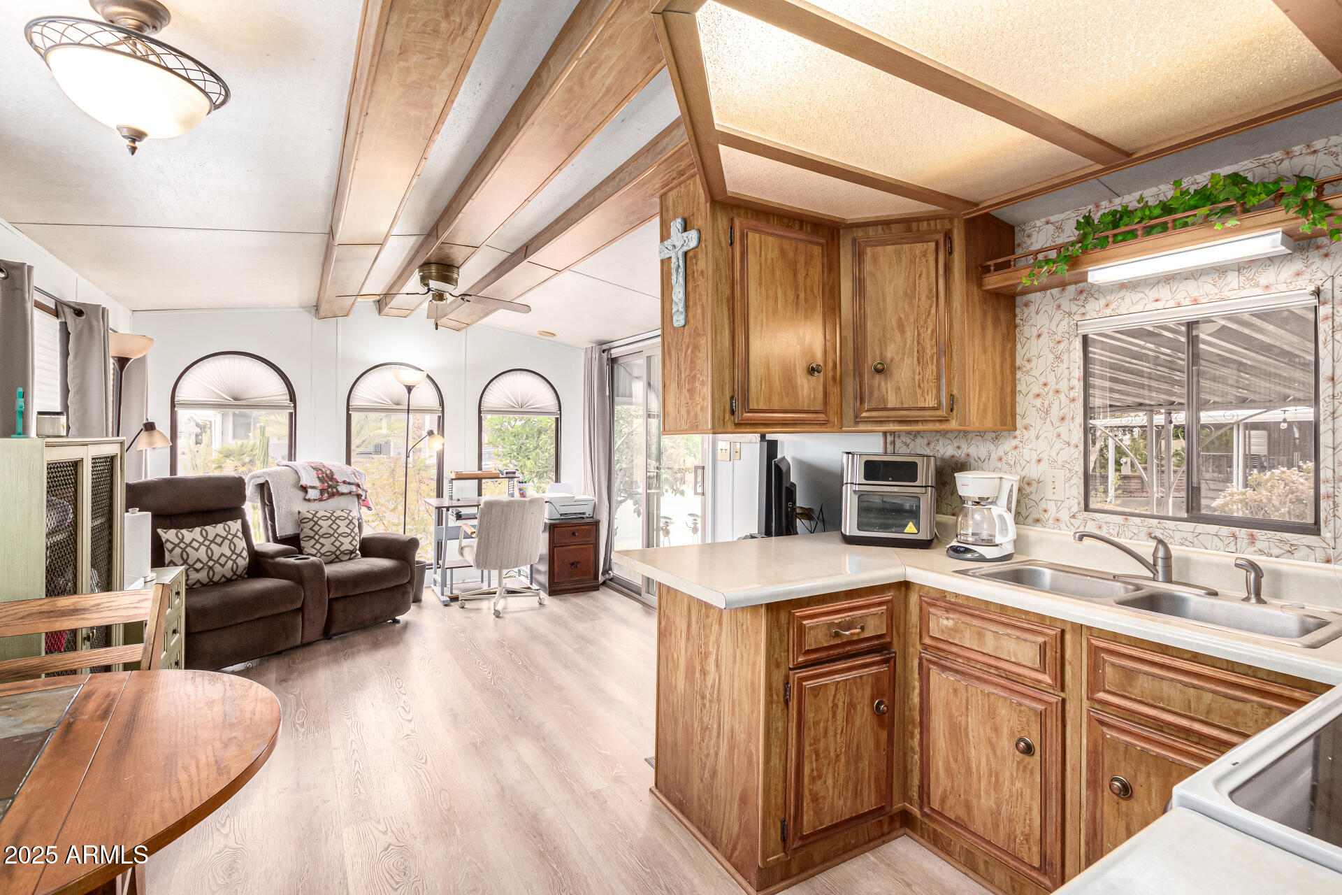 111 S GREENFIELD Road 119