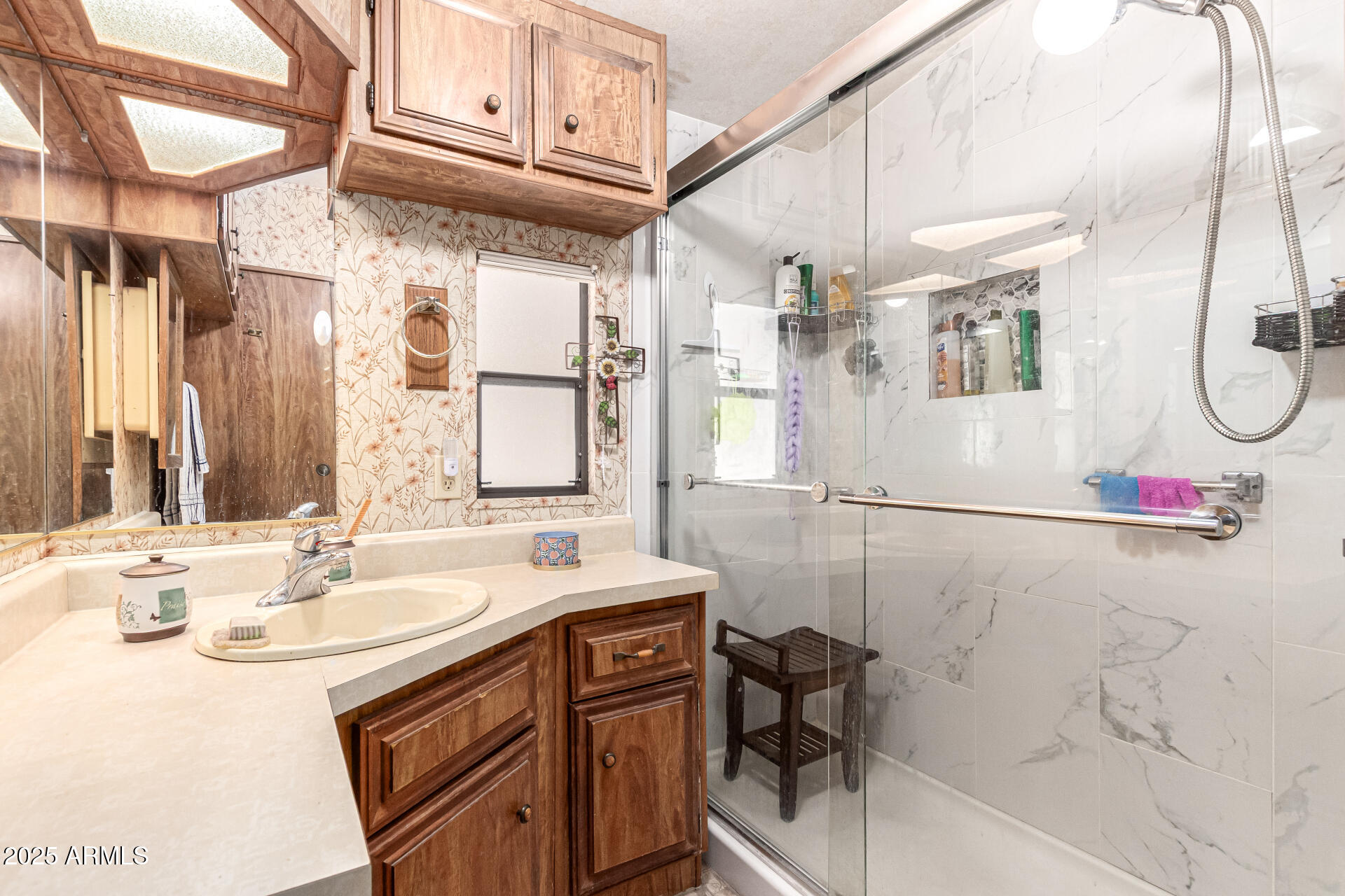 111 S GREENFIELD Road 119