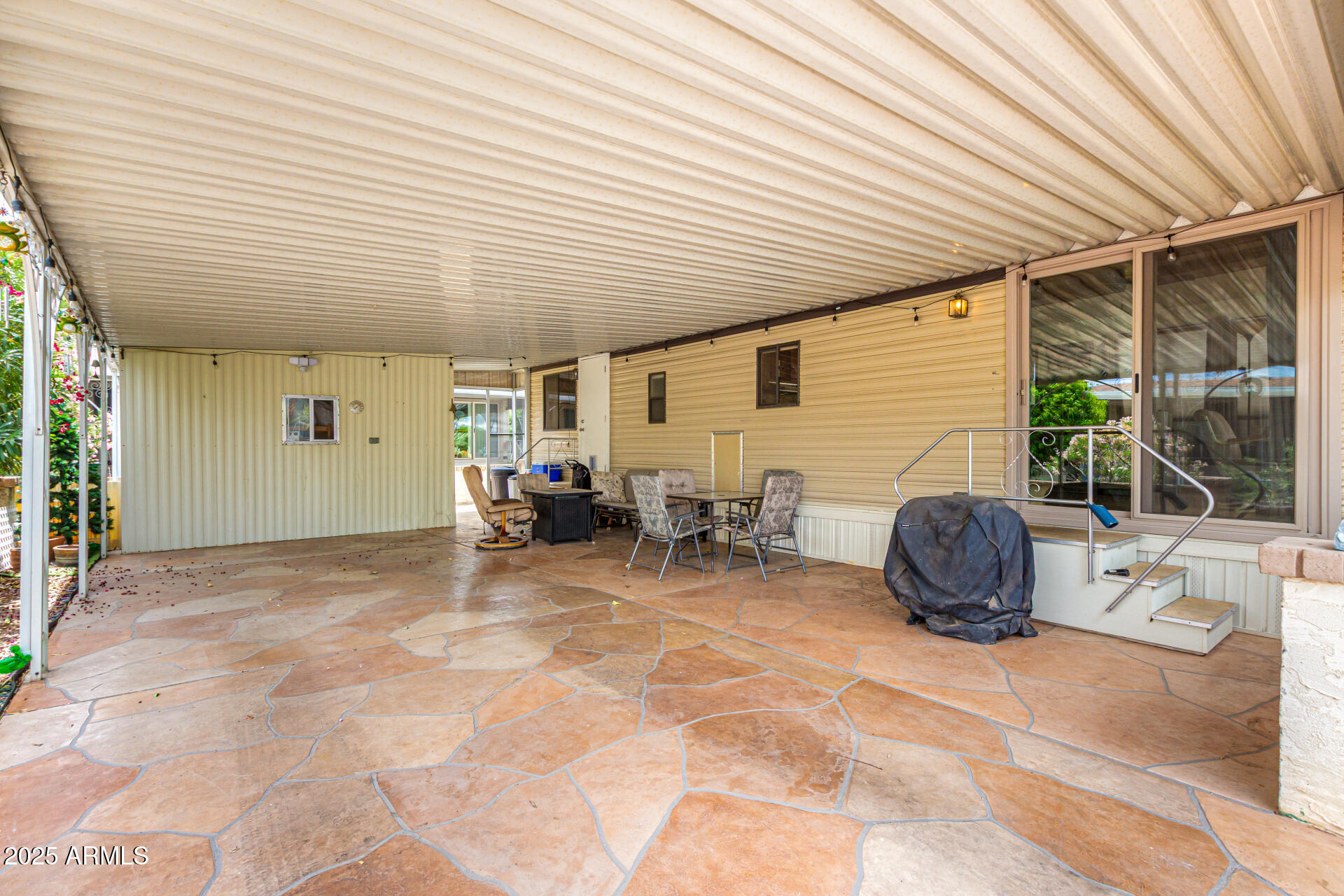 111 S GREENFIELD Road 119