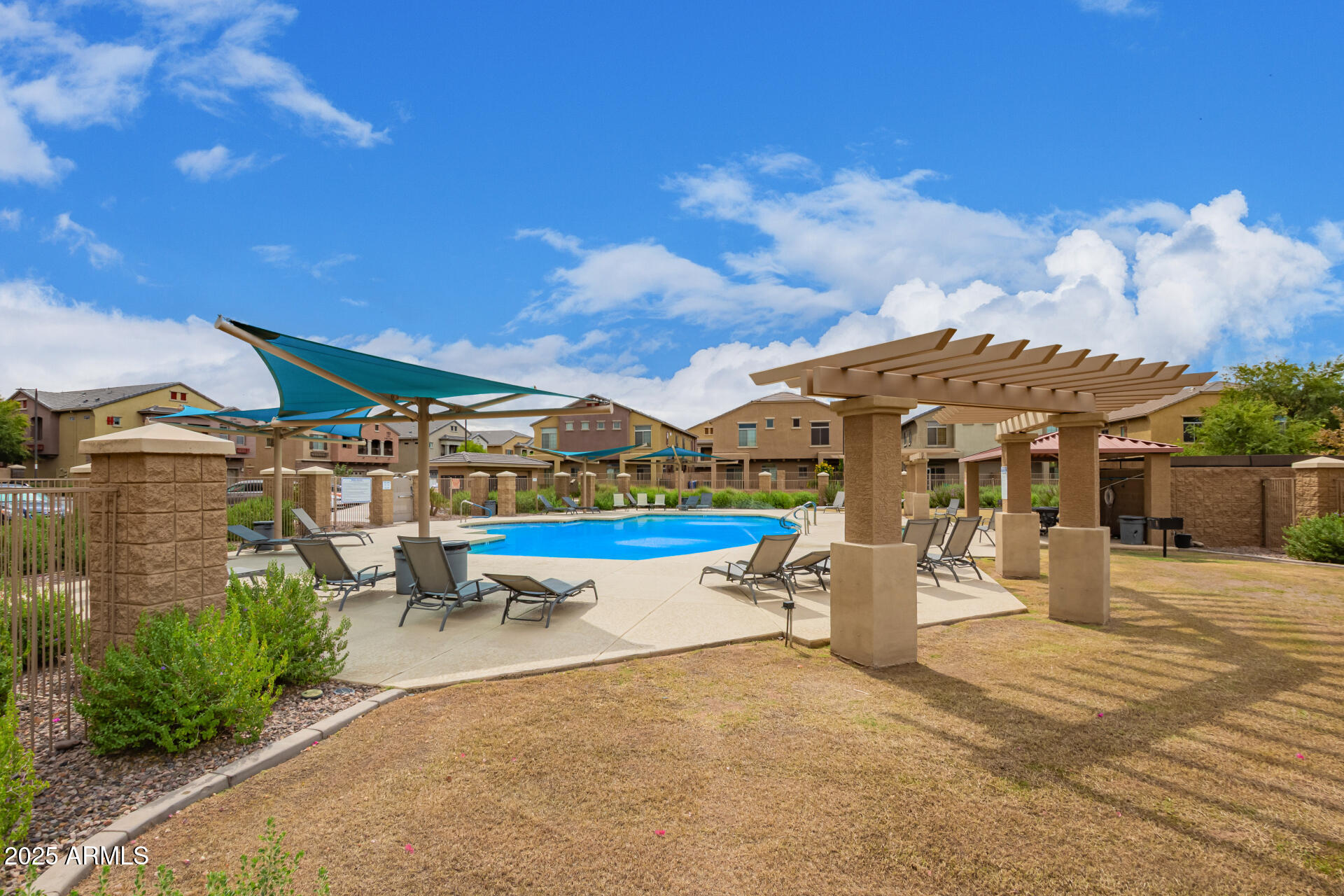 1350 S GREENFIELD Road 1044