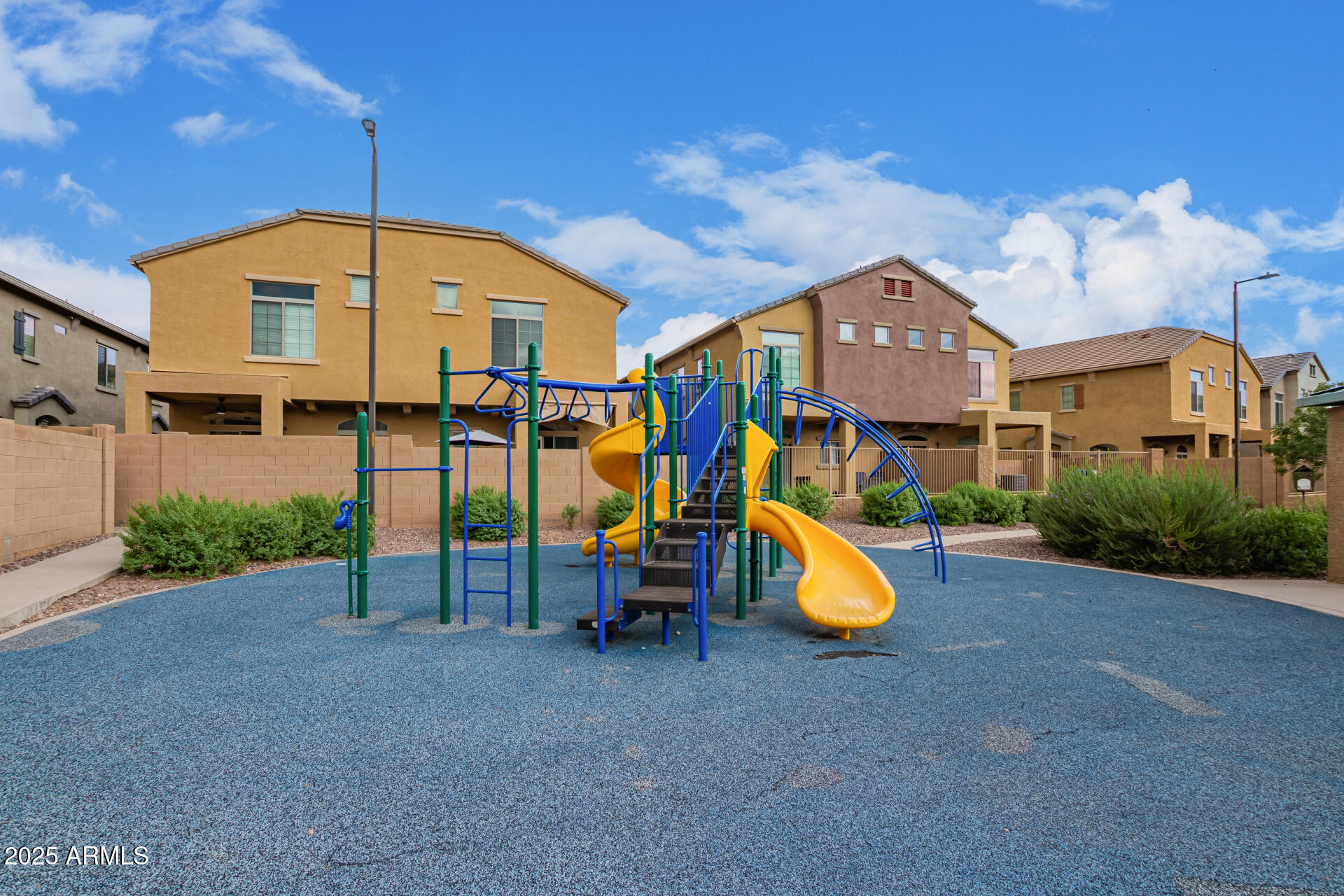 1350 S GREENFIELD Road 1044