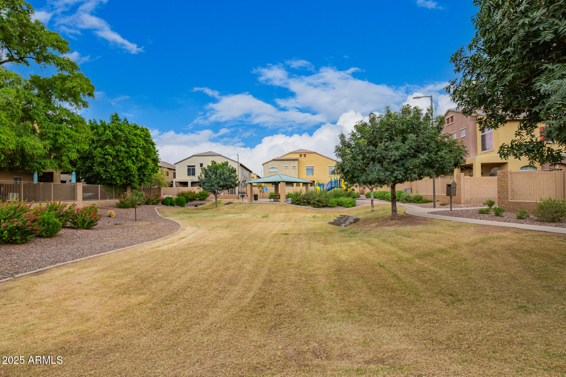 1350 S GREENFIELD Road 1044