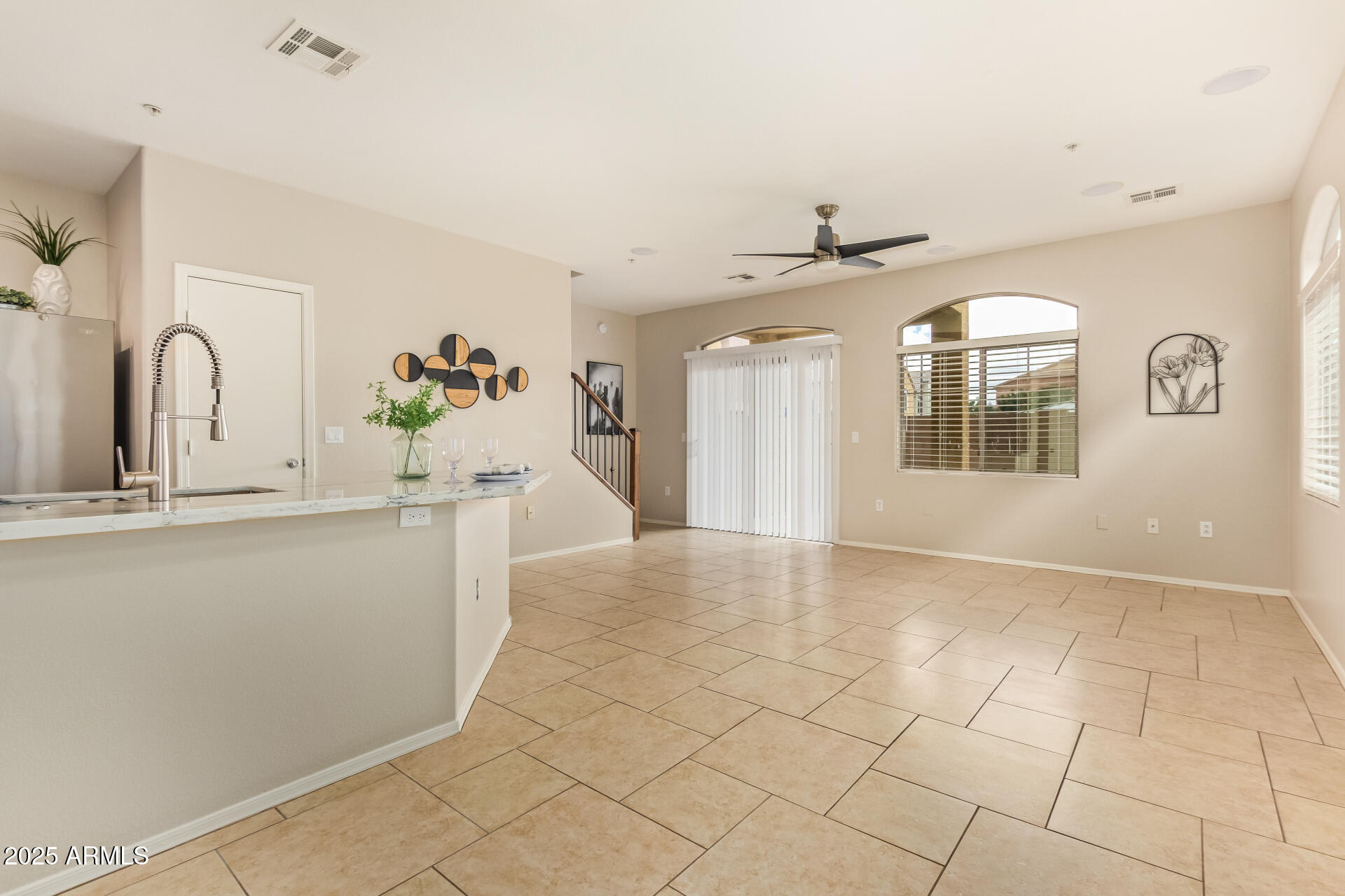 1350 S GREENFIELD Road 1044