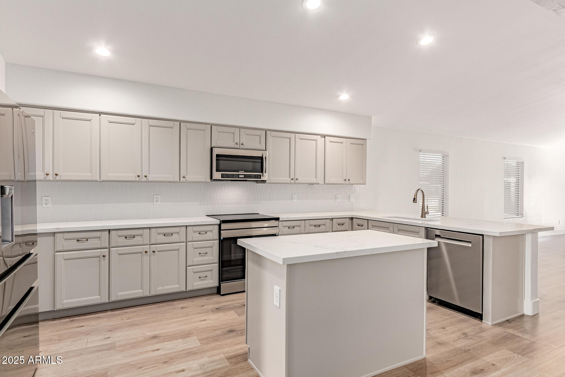 19119 E SUNNYDALE Drive