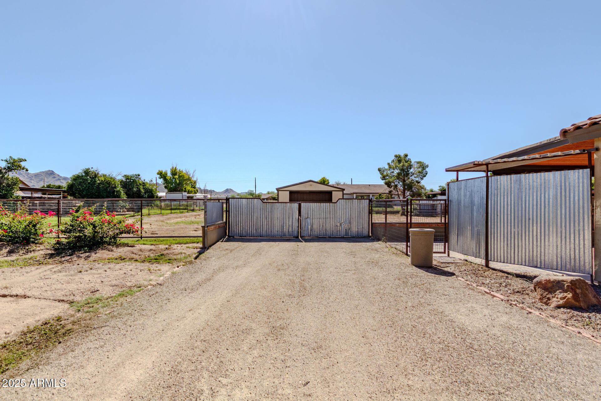 19119 E SUNNYDALE Drive