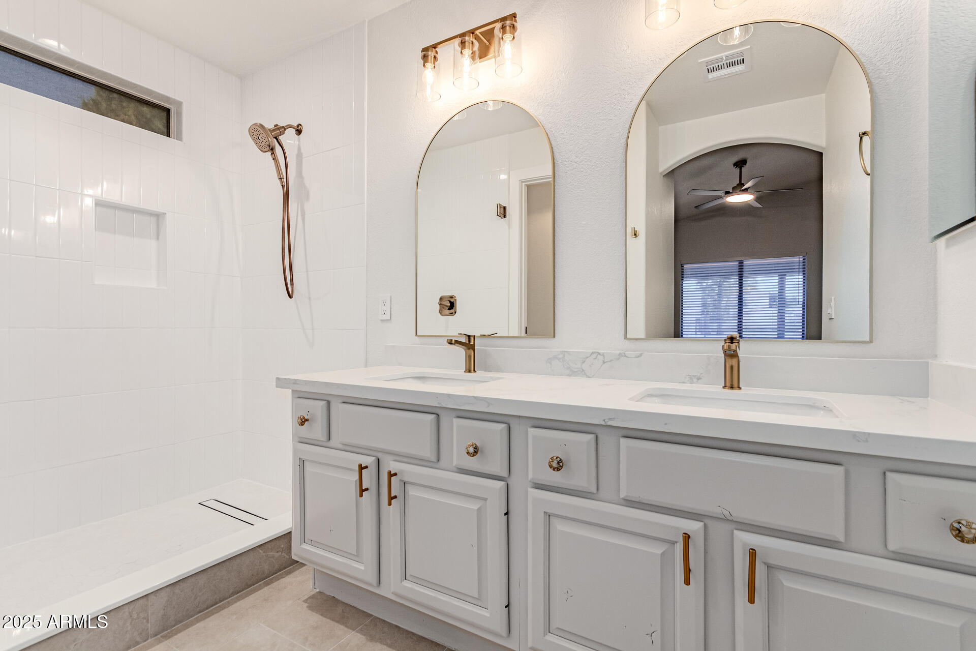 19119 E SUNNYDALE Drive