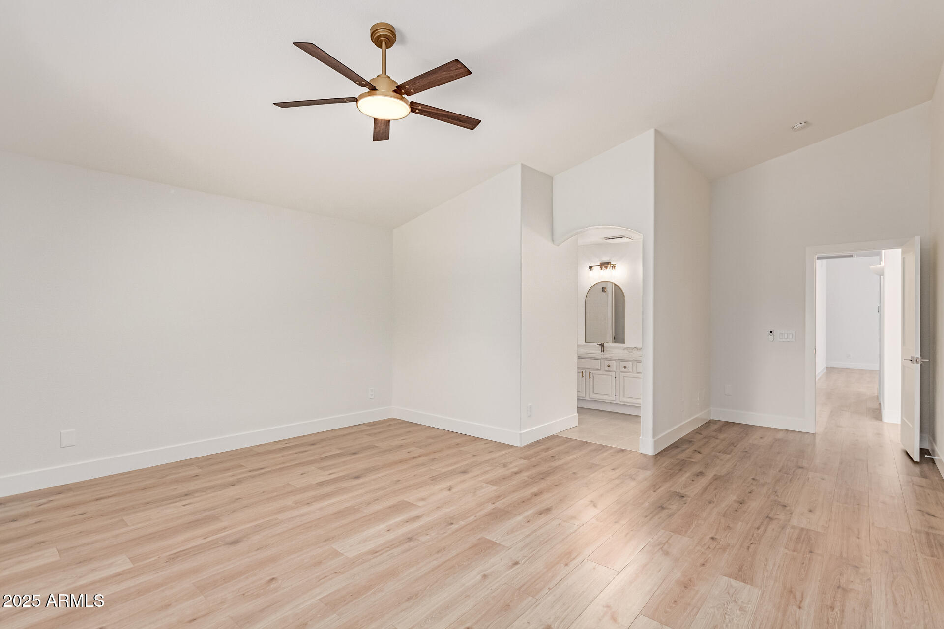 19119 E SUNNYDALE Drive