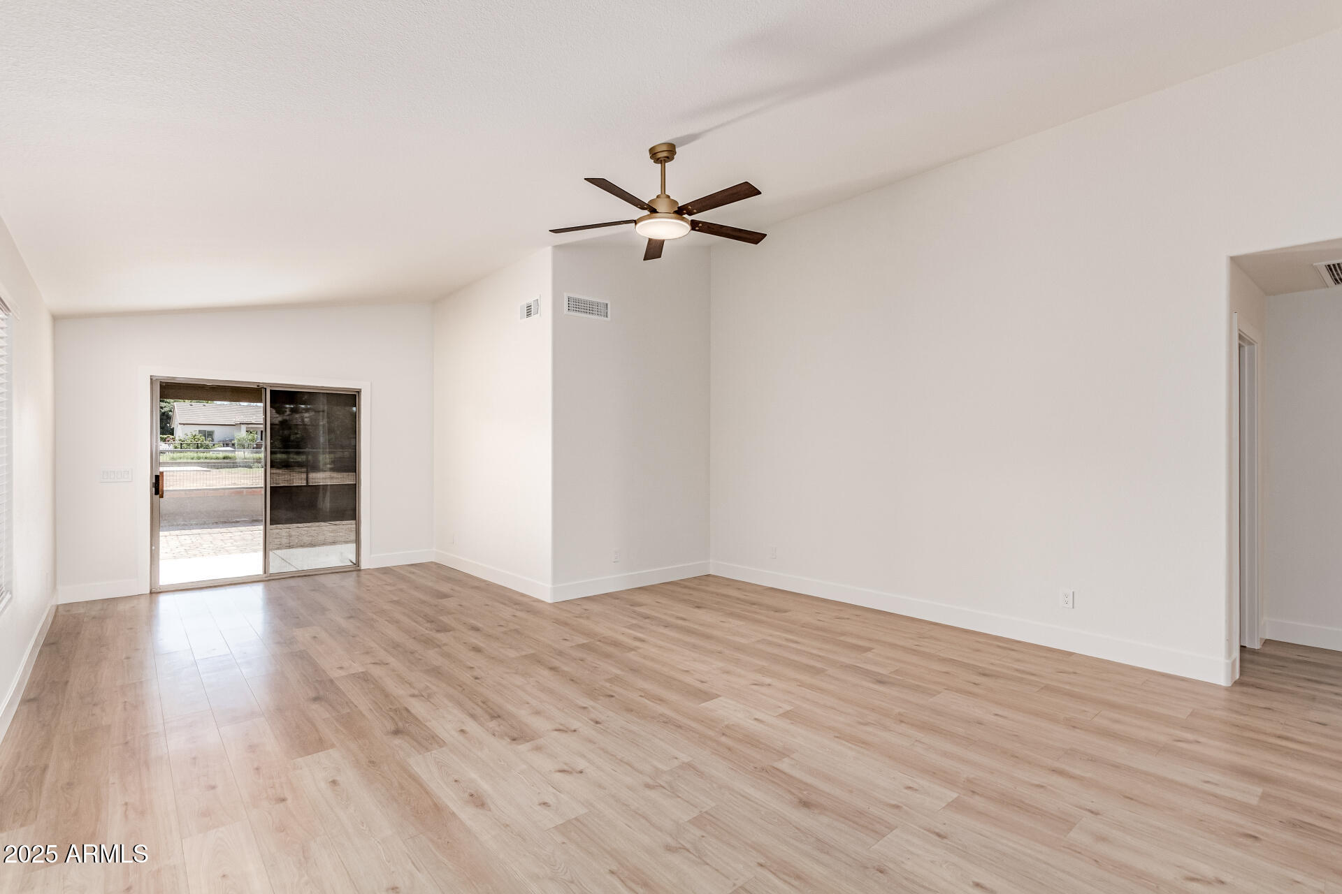 19119 E SUNNYDALE Drive