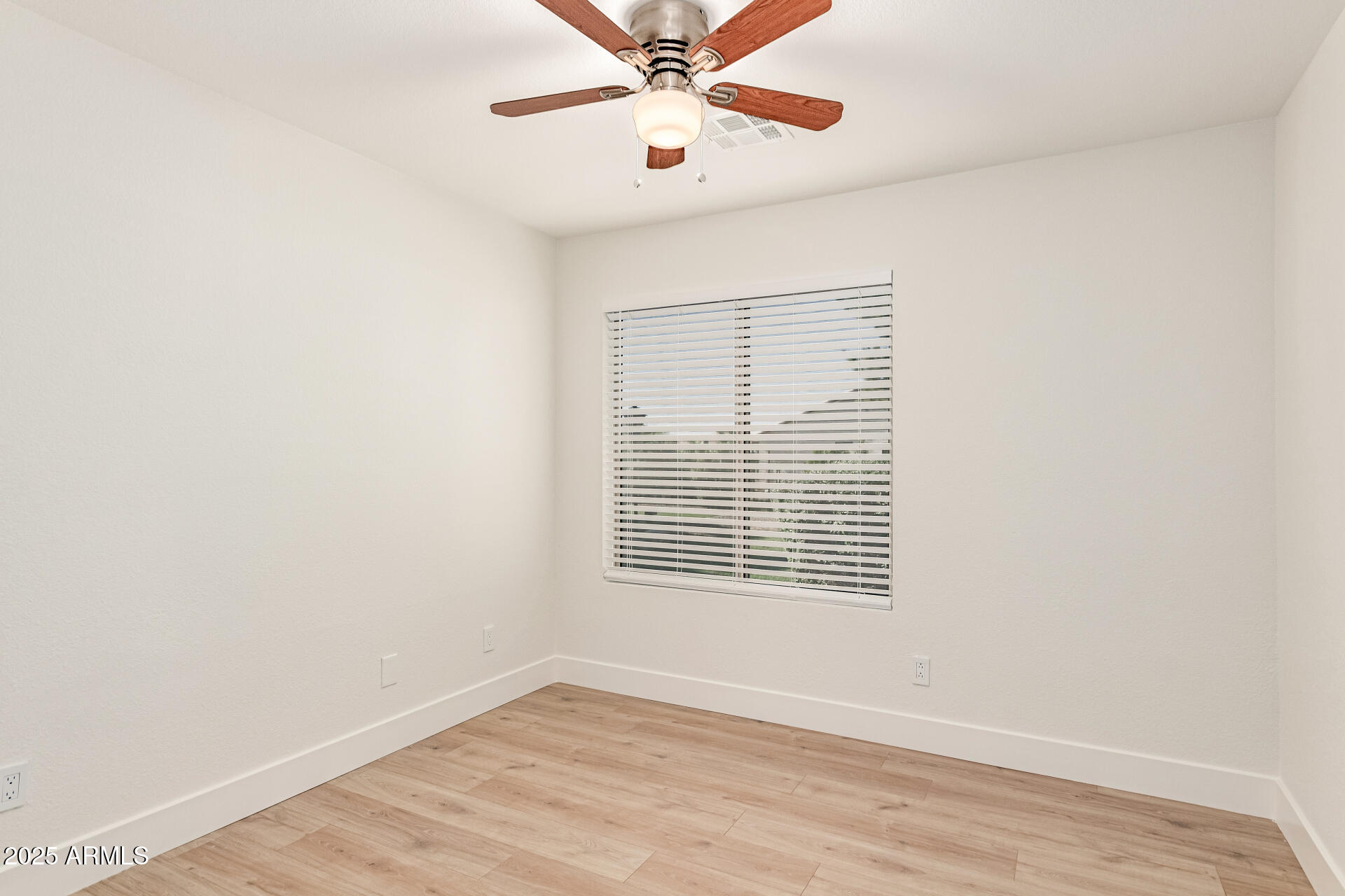 19119 E SUNNYDALE Drive