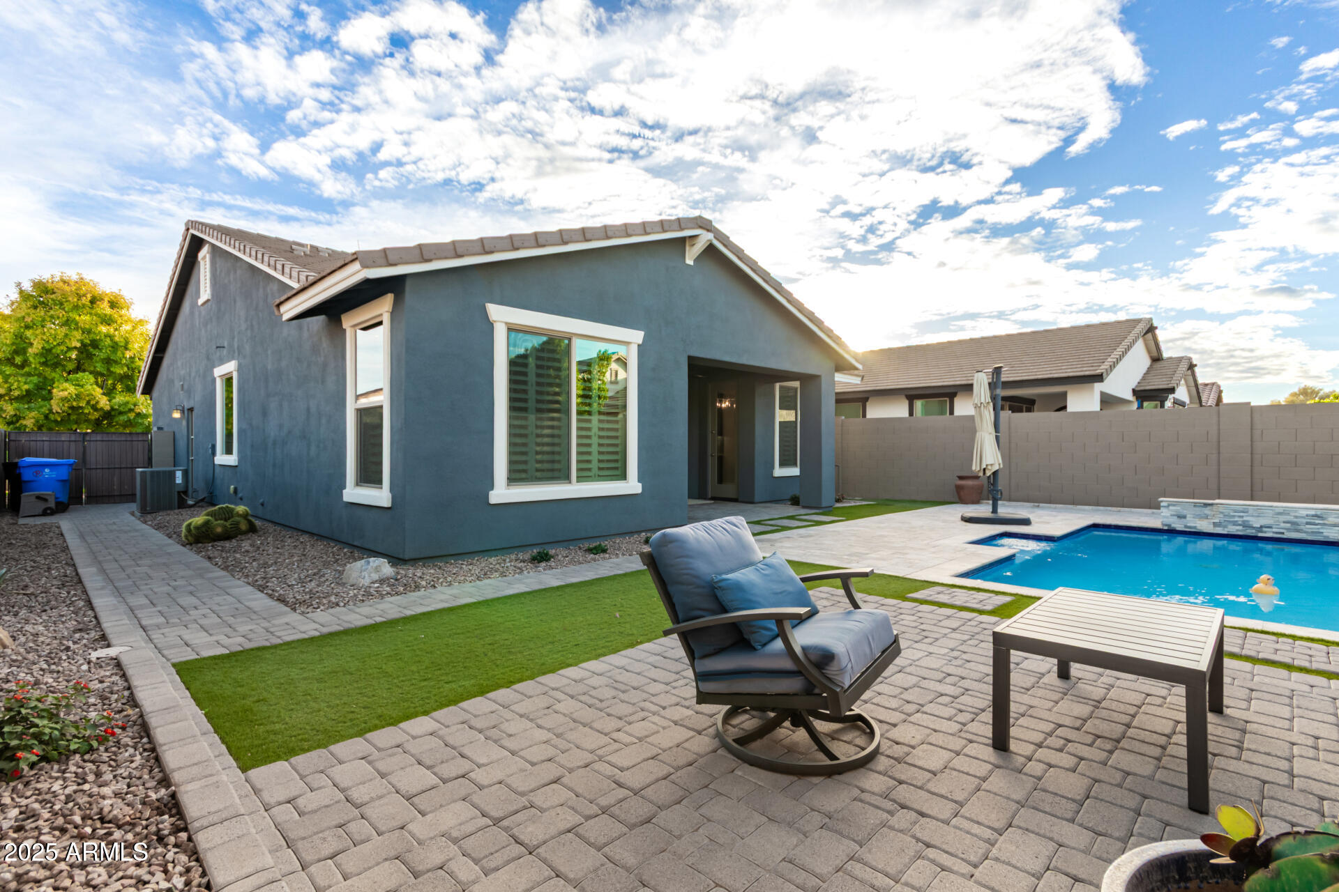 4312 E RAWHIDE Street