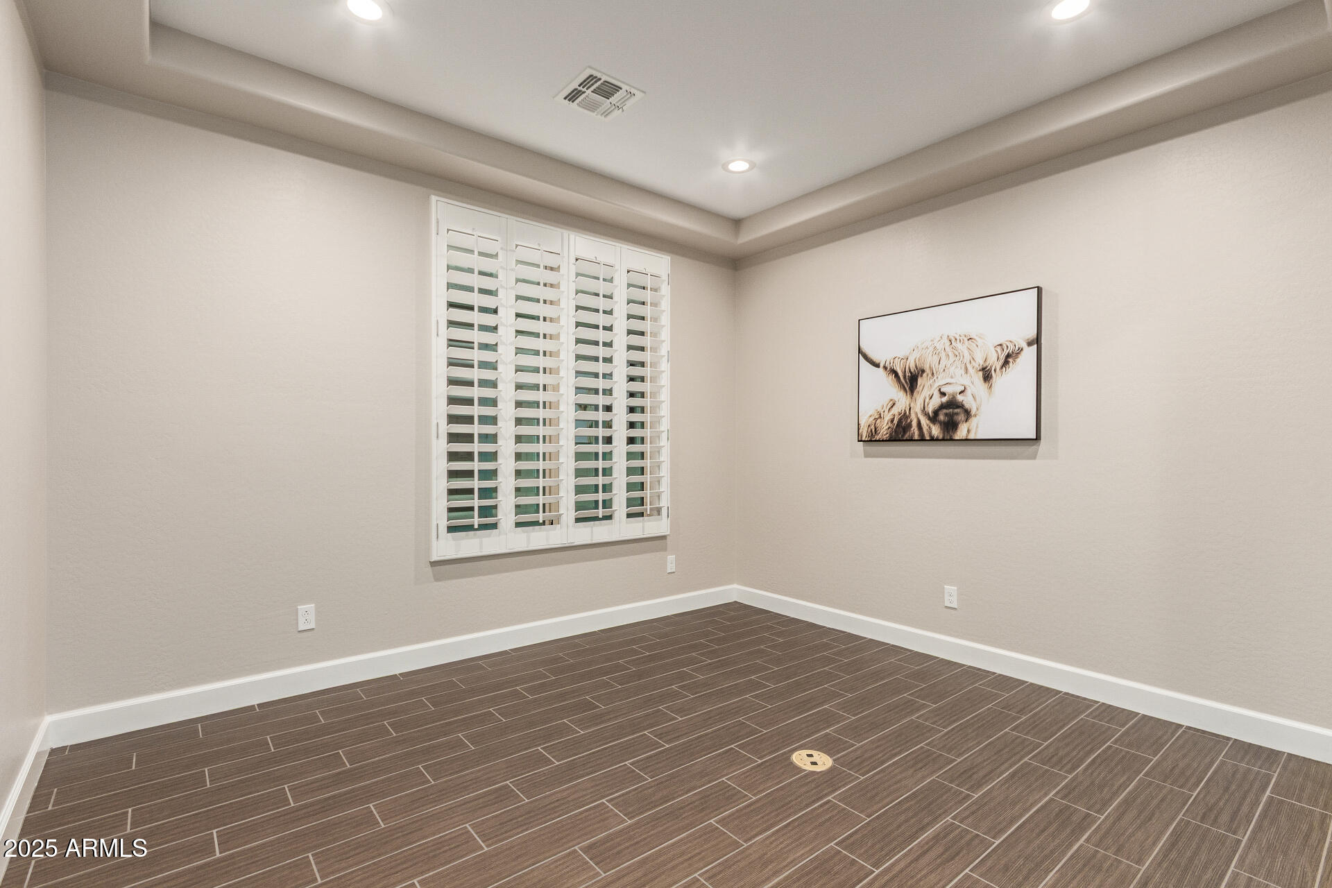 4312 E RAWHIDE Street