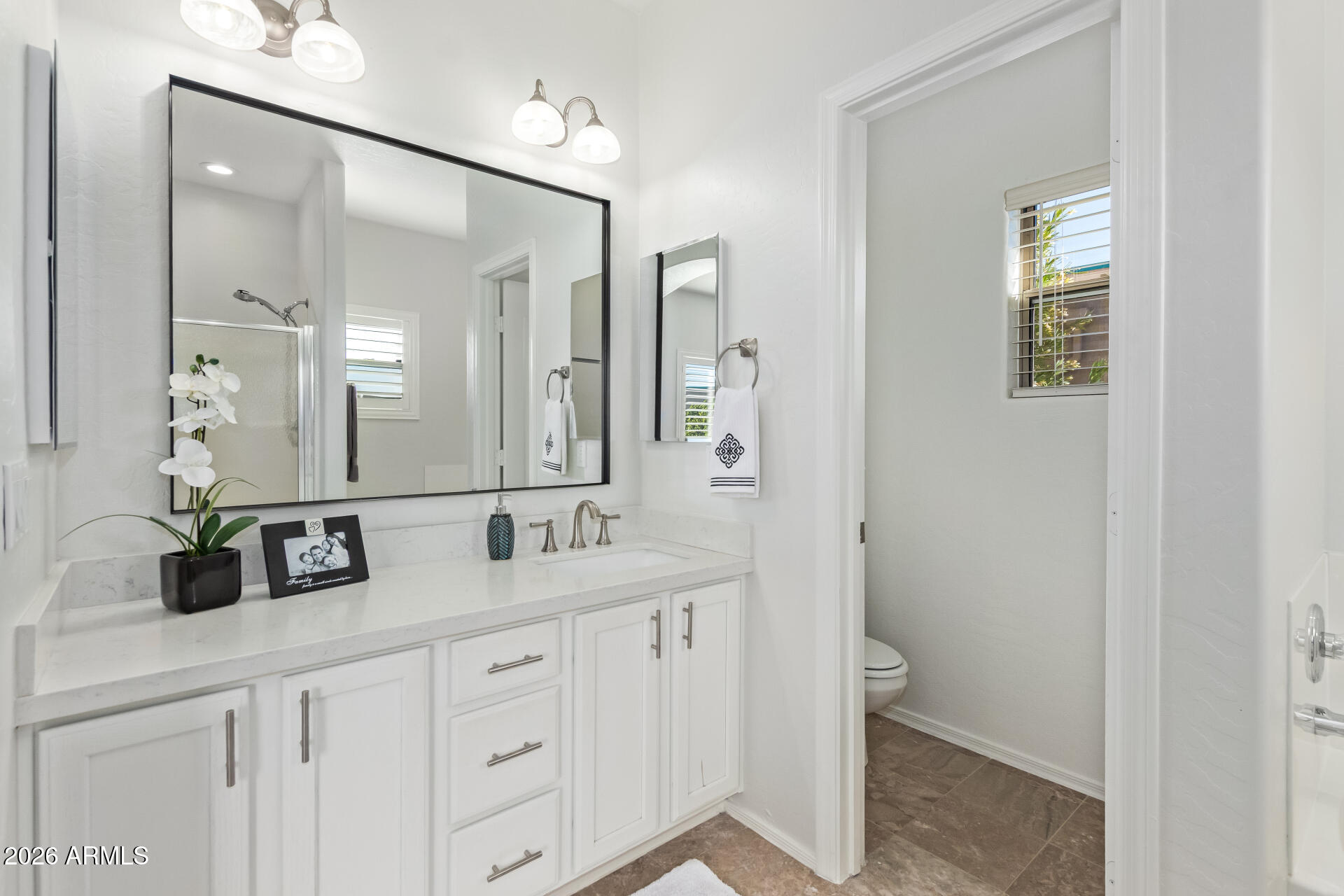 1015 S VAL VISTA Drive 34