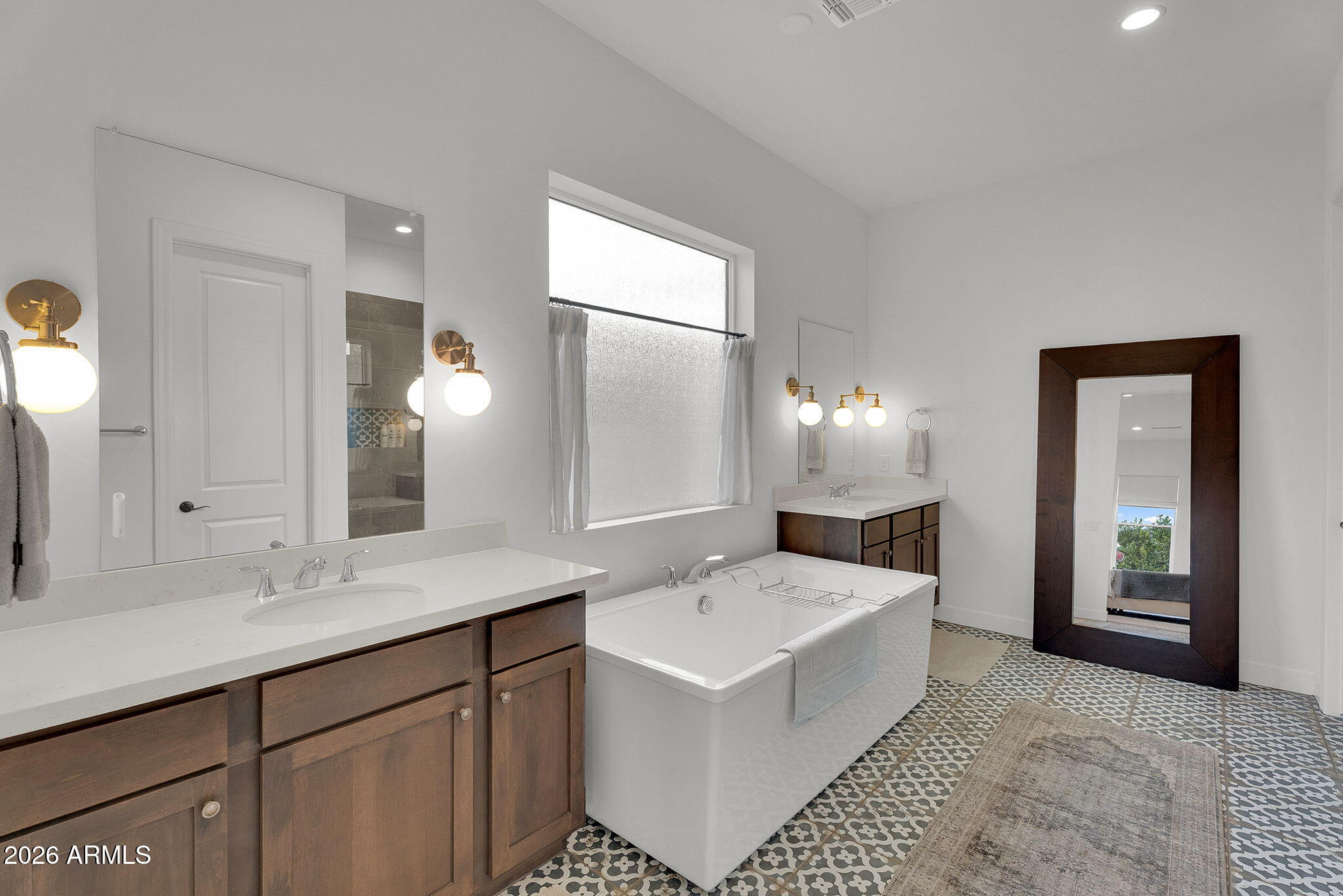 21961 E VIA DE ARBOLES Street