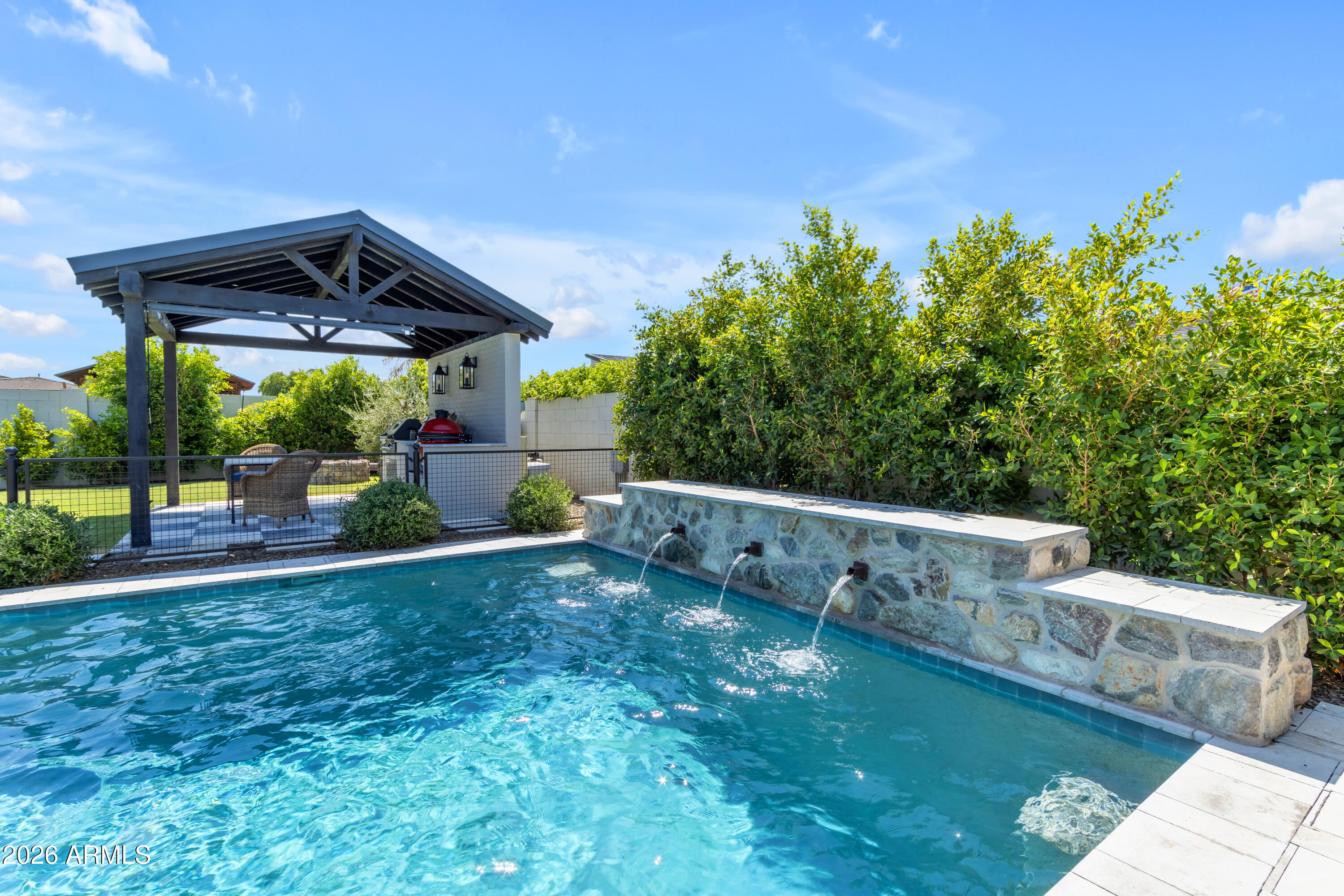 21961 E VIA DE ARBOLES Street