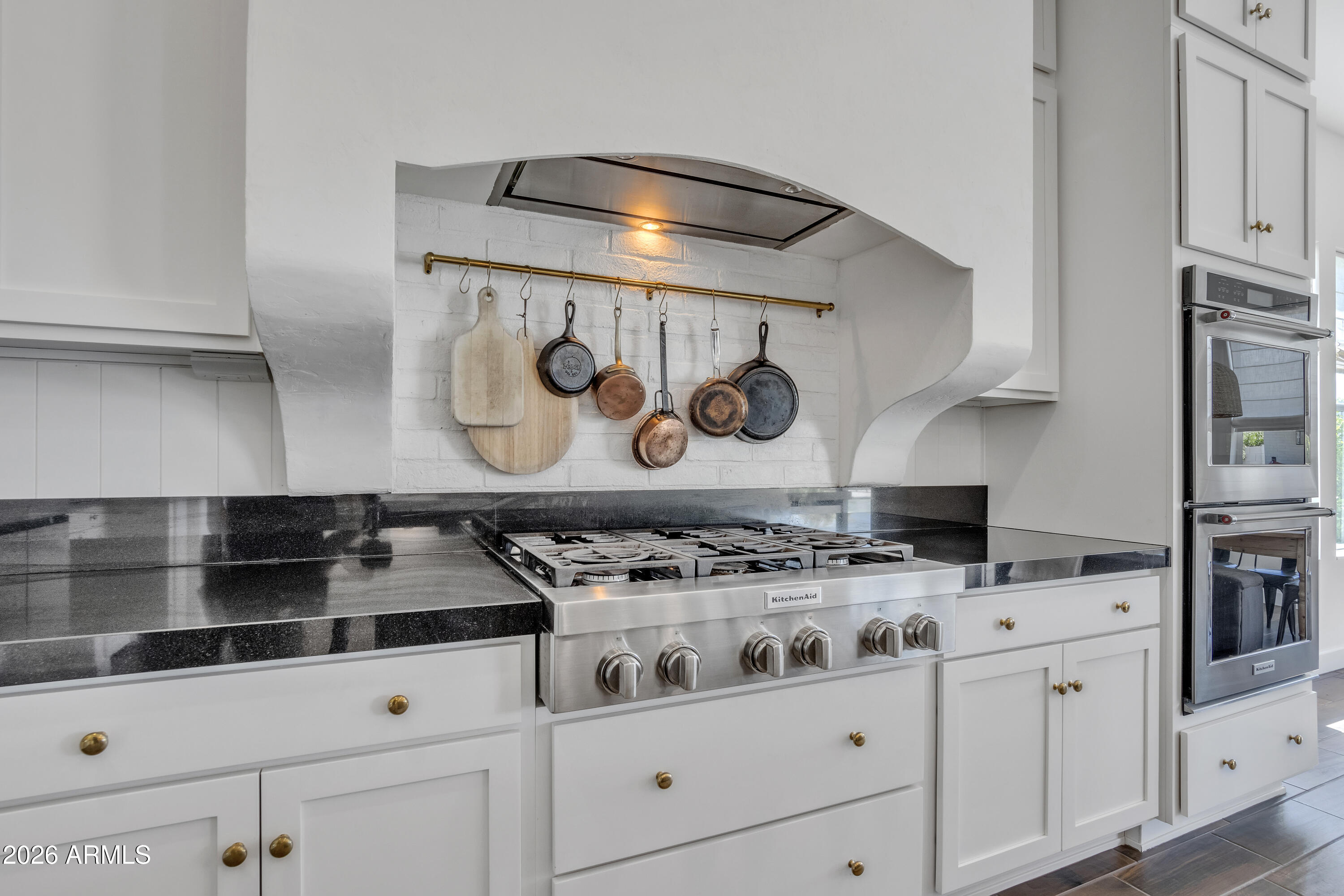 21961 E VIA DE ARBOLES Street