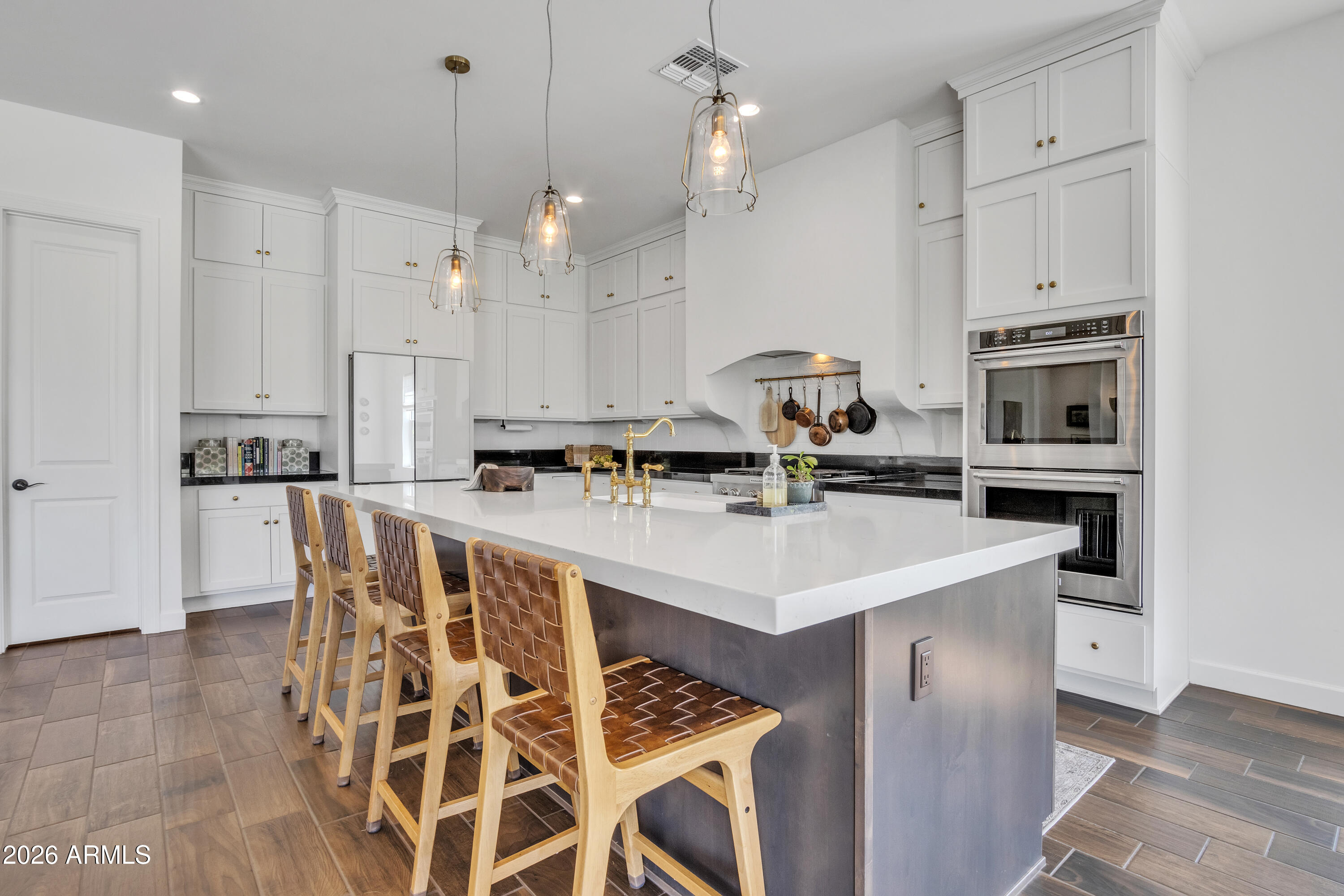 21961 E VIA DE ARBOLES Street