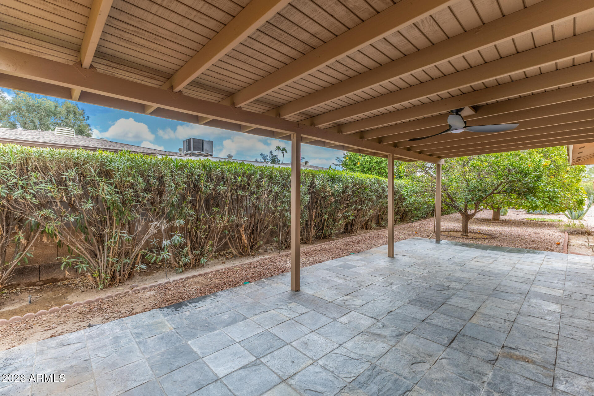 4632 E ESCONDIDO Avenue