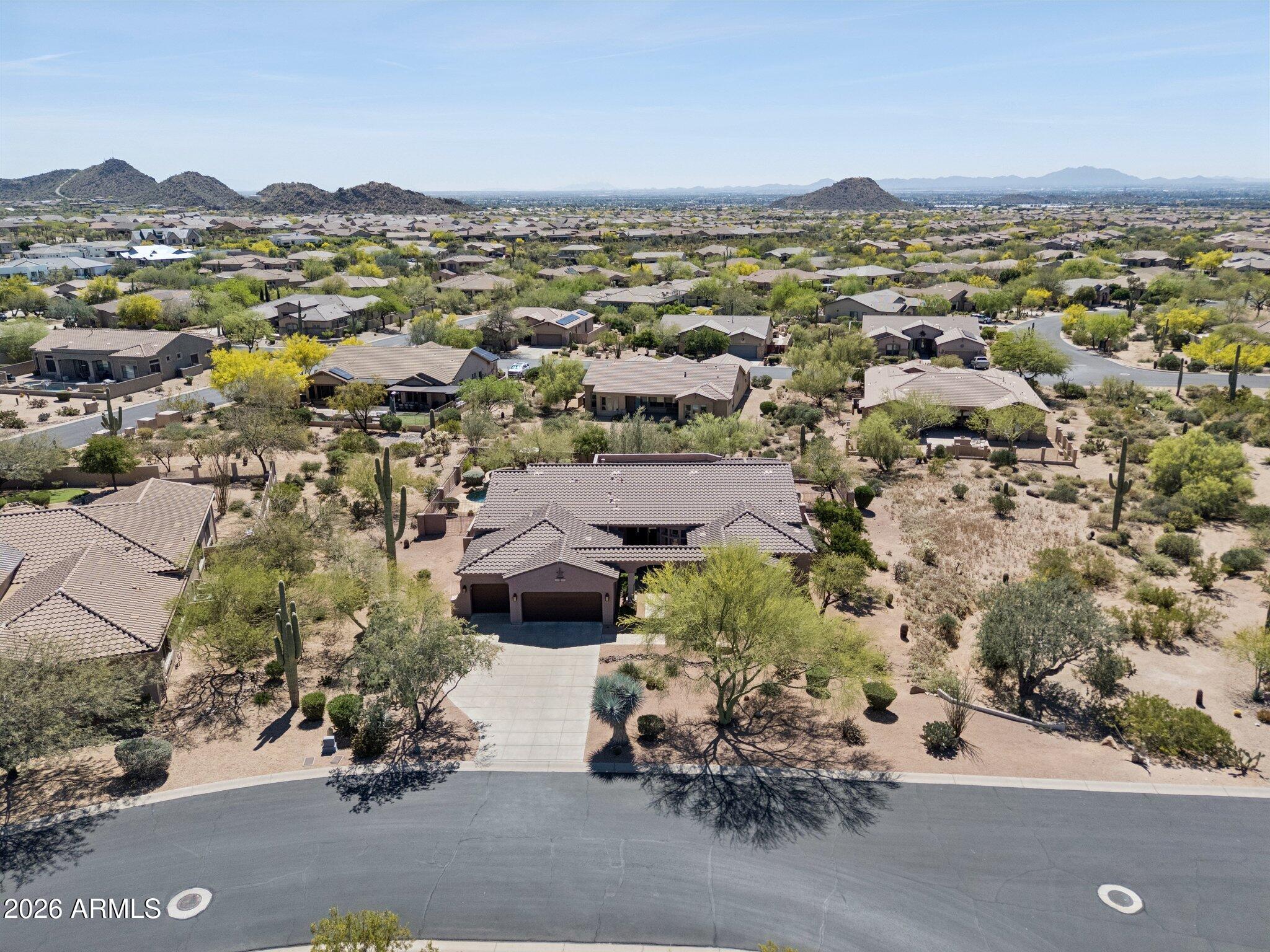 2649 N LAYTON Circle