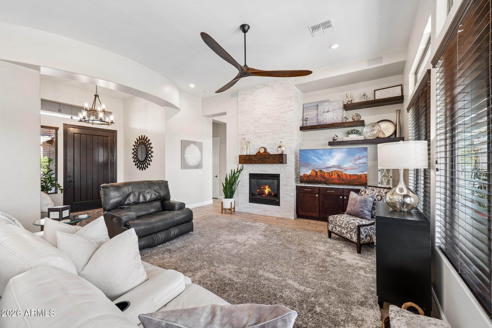 2649 N LAYTON Circle