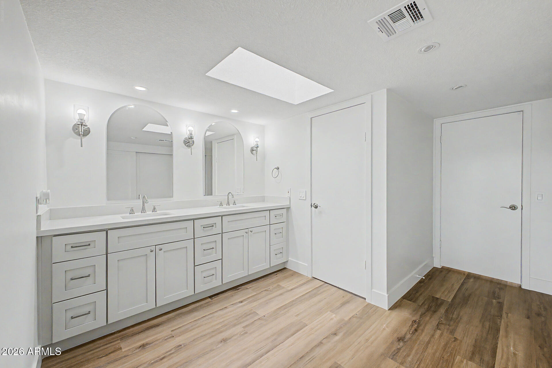 10126 E MICHIGAN Avenue