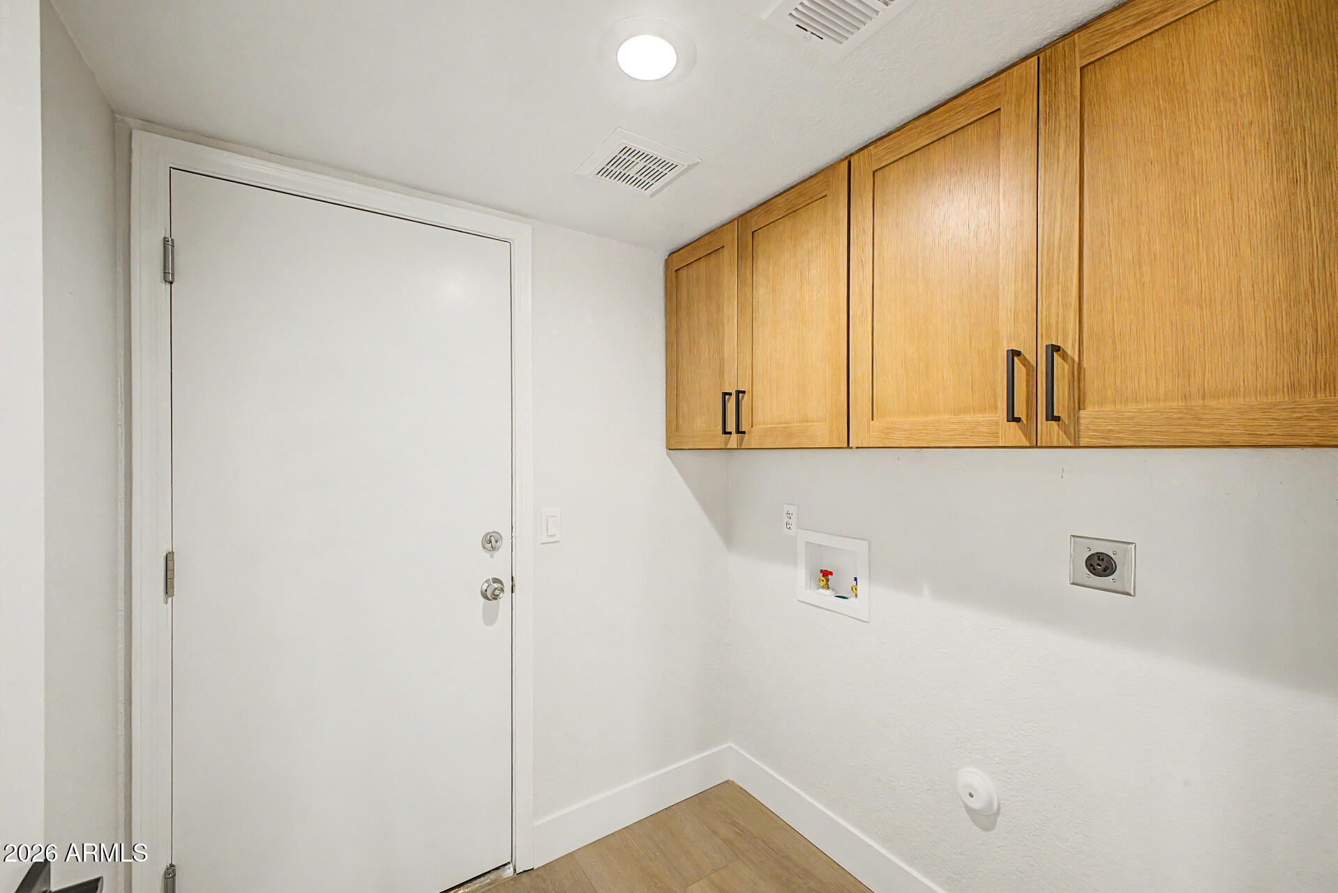 1743 E REDFIELD Road