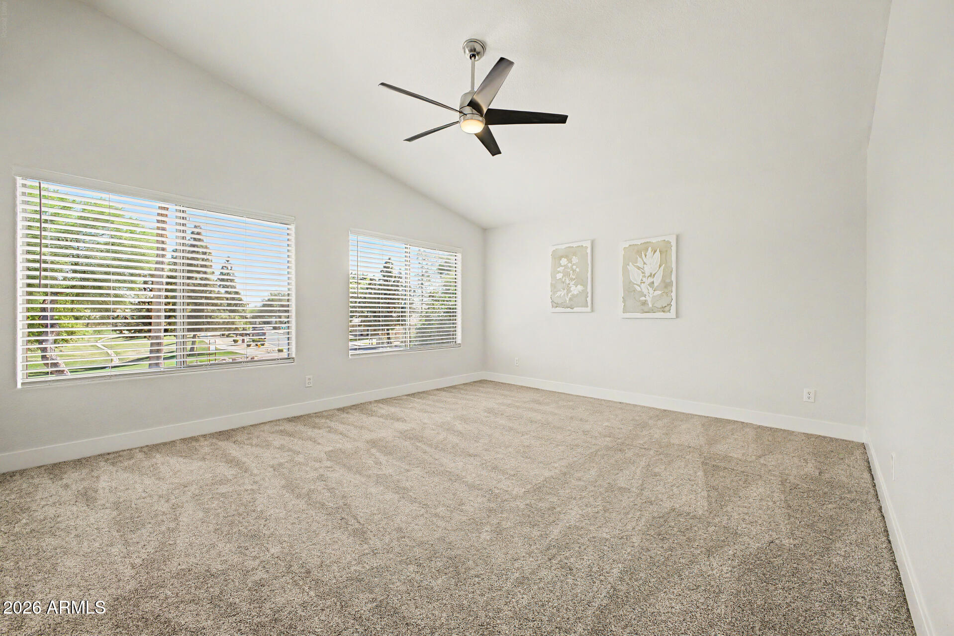 1743 E REDFIELD Road